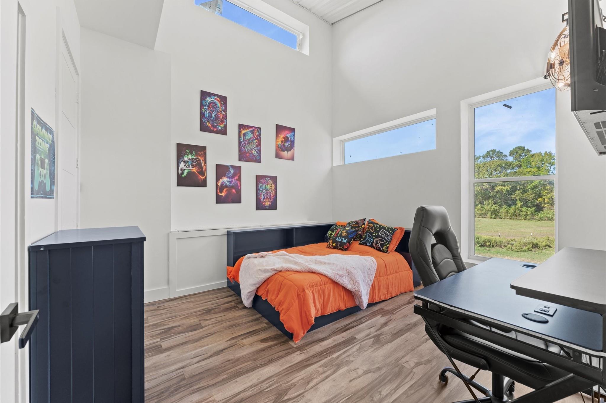 Montgomery, Texas, 77316, United States, 5 Bedrooms Bedrooms, ,7 BathroomsBathrooms,Residential,Active,1963409