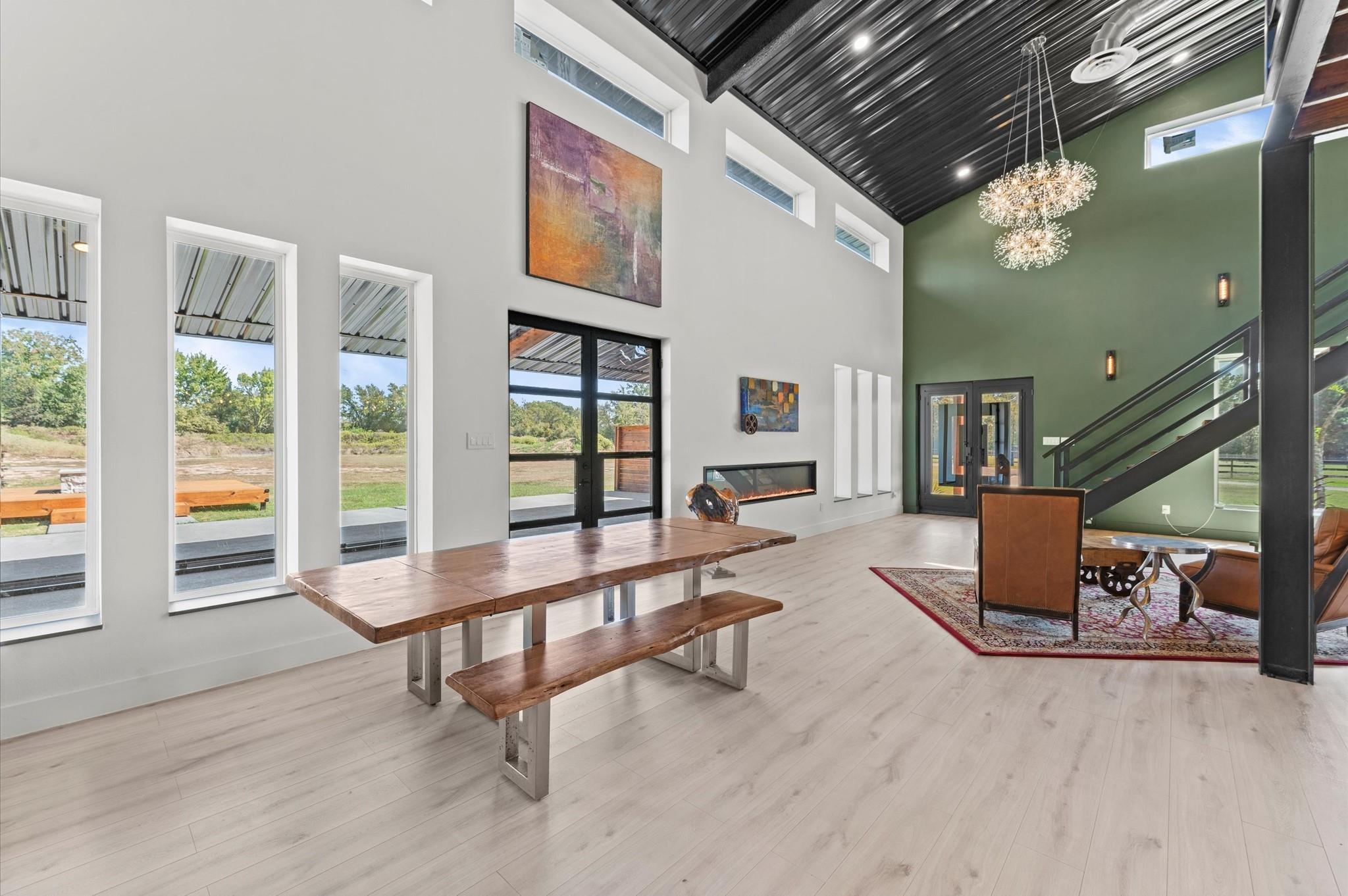 Montgomery, Texas, 77316, United States, 5 Bedrooms Bedrooms, ,7 BathroomsBathrooms,Residential,Active,1963409