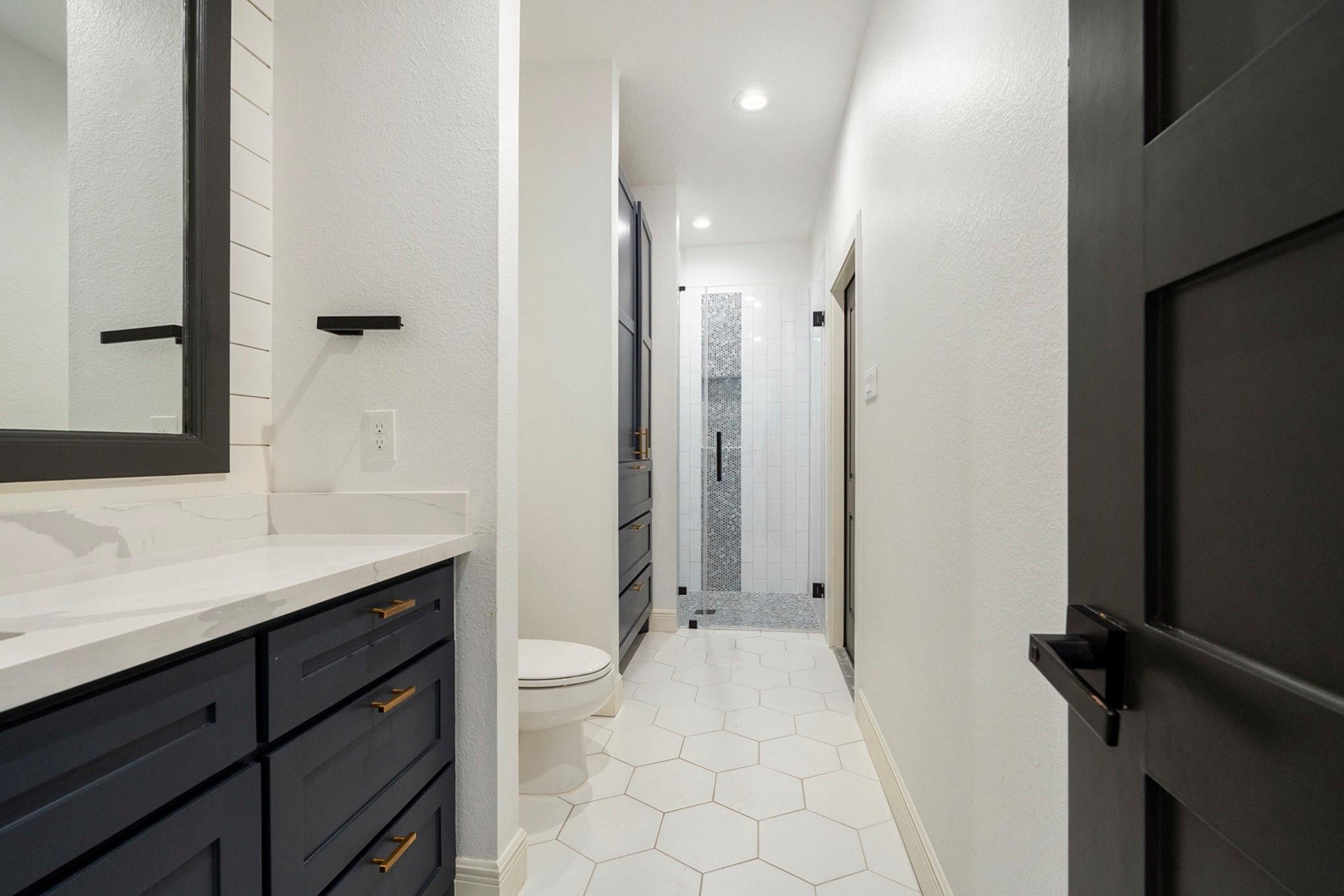 Conroe, Texas, 77304, United States, 6 Bedrooms Bedrooms, ,7 BathroomsBathrooms,Residential,Active,1971805