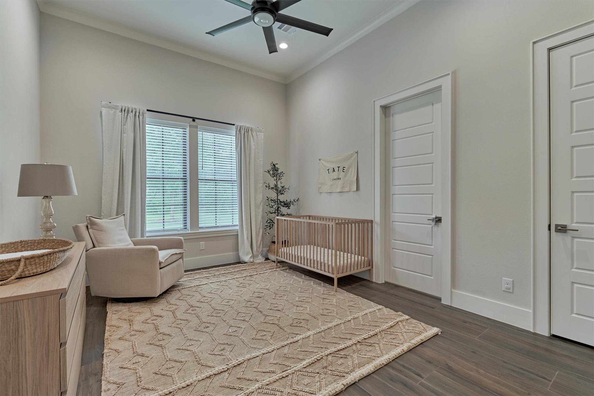 Montgomery, Texas, 77316, United States, 5 Bedrooms Bedrooms, ,8 BathroomsBathrooms,Residential,Active,1953008