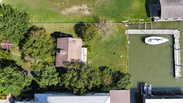 205 BLUE POINT RD, CLEAR LAKE SHORES, TX 77565, photo 3 of 19