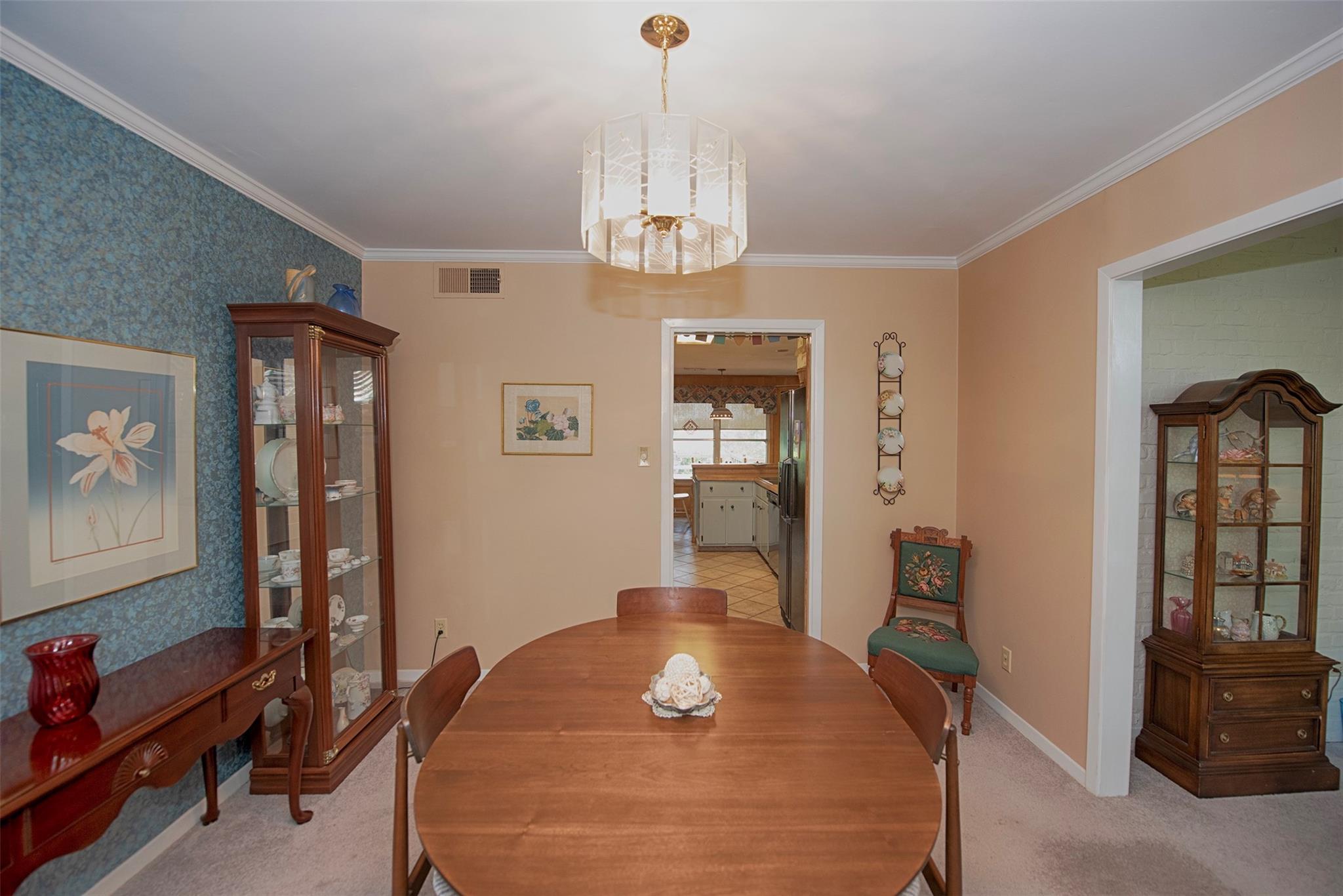 Taylor Lake Village, Texas, 77586, United States, 3 Bedrooms Bedrooms, ,3 BathroomsBathrooms,Residential,Active,1953995