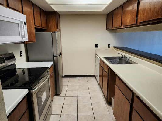 2820 S BARTELL DR APT 13, HOUSTON, TX 77054 - Image 1