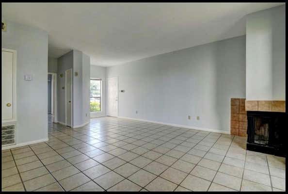 8325 SANDS POINT DR, HOUSTON, TX 77036, photo 3 of 8