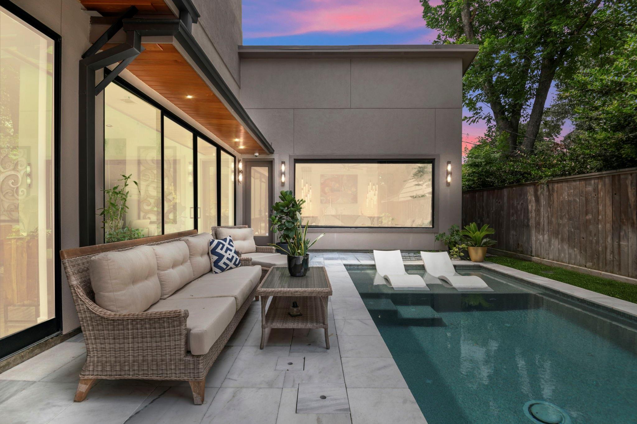 Houston, Texas, 77027, United States, 5 Bedrooms Bedrooms, ,4 BathroomsBathrooms,Residential,Active,2006985