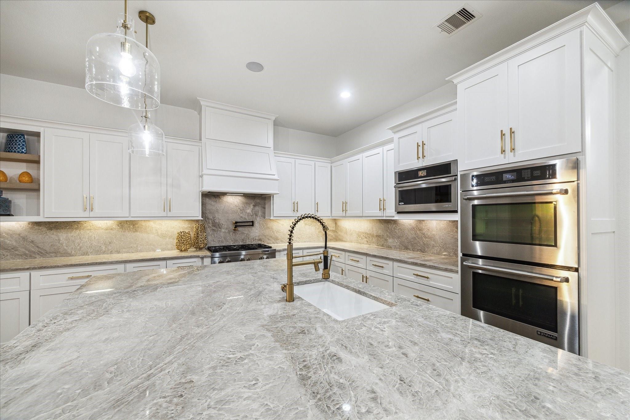 Missouri City, Texas, 77459, United States, 5 Bedrooms Bedrooms, ,7 BathroomsBathrooms,Residential,Active,1926679