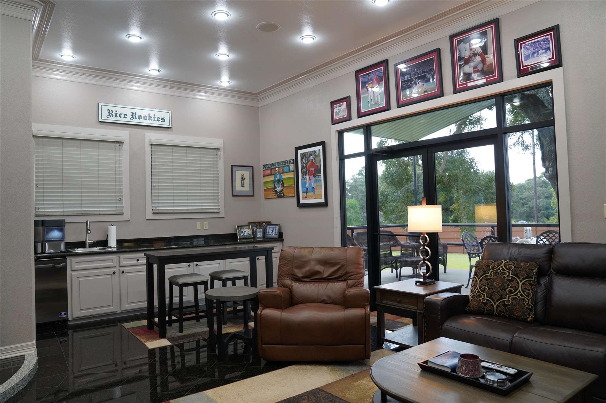 Sheridan, Texas, 77475, United States, 8 Bedrooms Bedrooms, ,5 BathroomsBathrooms,Residential,Active,1954329