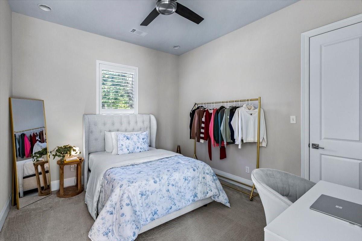 Kountze, Texas, 77625, United States, 4 Bedrooms Bedrooms, ,4 BathroomsBathrooms,Residential,Active,1990666