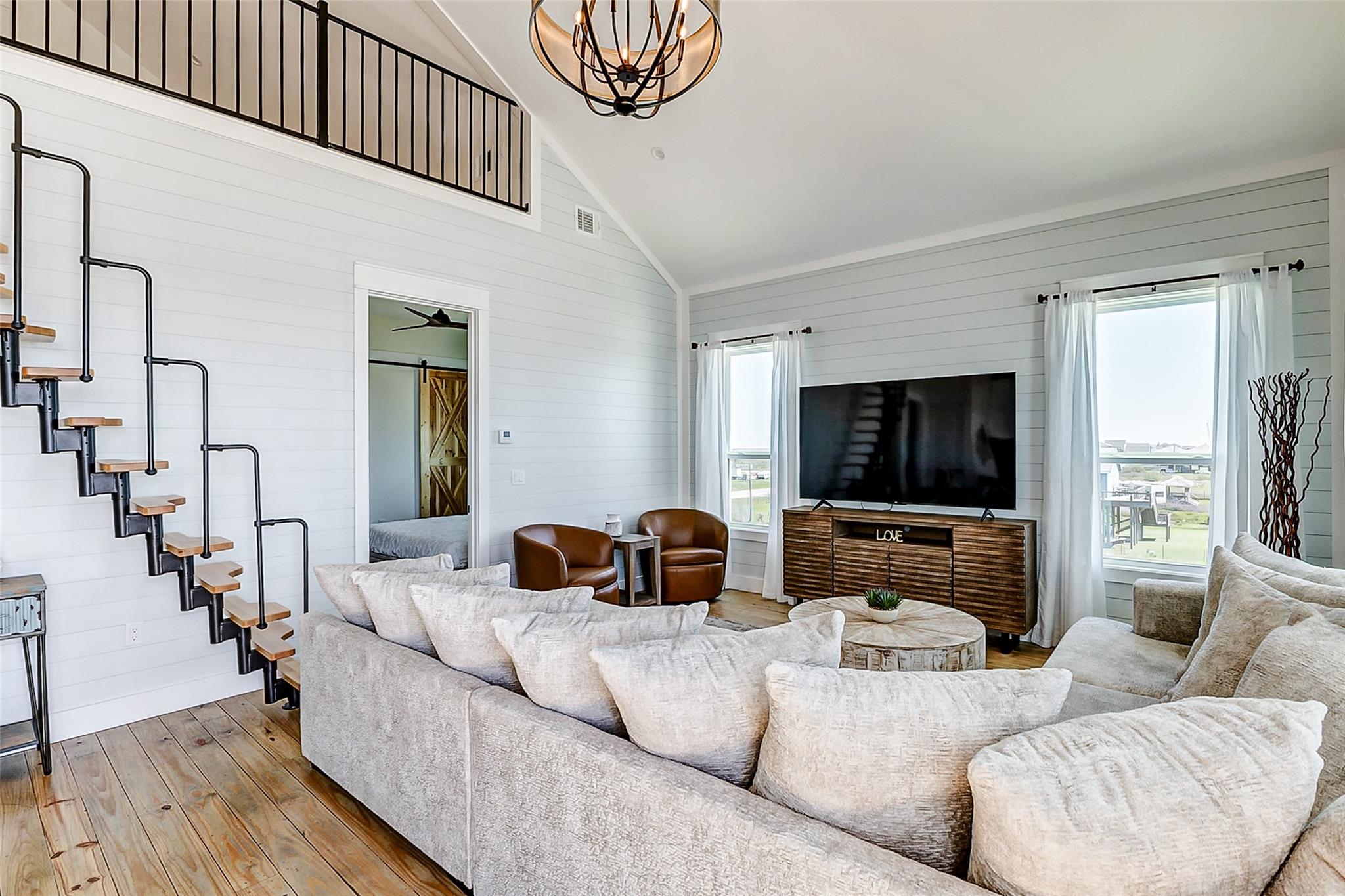 Gilchrist, Texas, 77617, United States, 3 Bedrooms Bedrooms, ,4 BathroomsBathrooms,Residential,Active,1761250