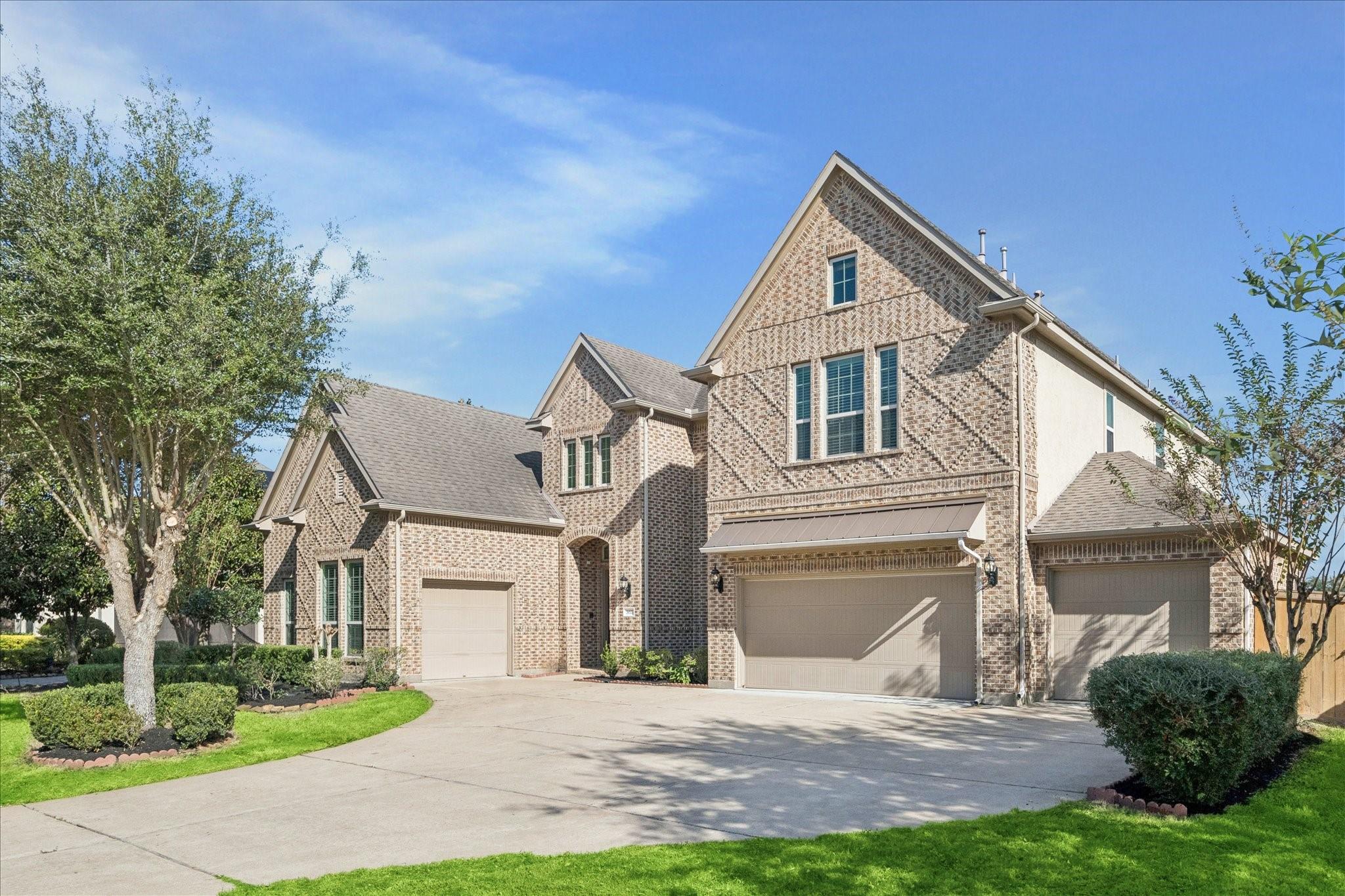 Sugar Land, Texas, 77479, United States, 4 Bedrooms Bedrooms, ,4 BathroomsBathrooms,Residential,Active,2001378