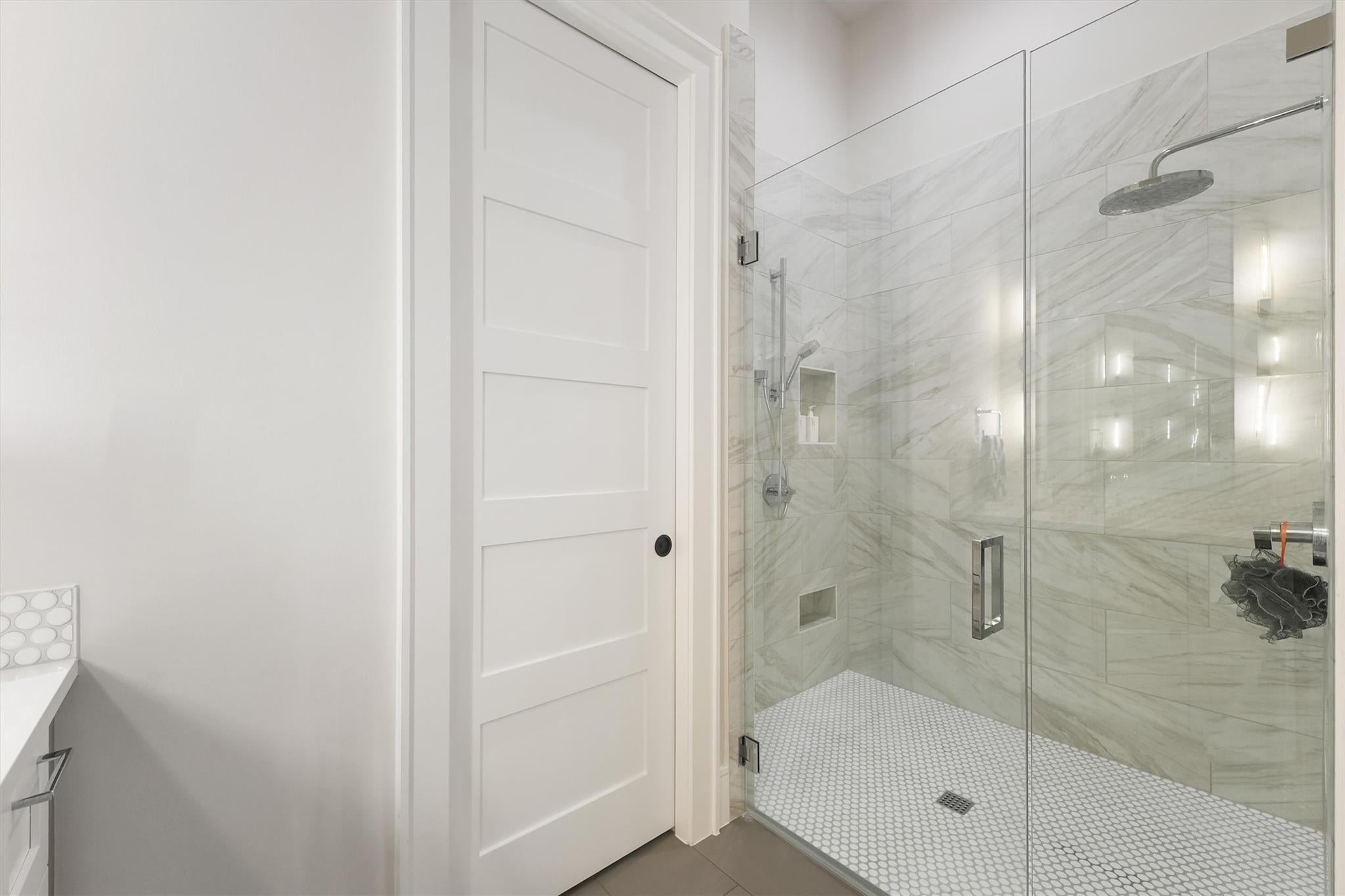 Montgomery, Texas, 77316, United States, 4 Bedrooms Bedrooms, ,6 BathroomsBathrooms,Residential,Active,1972157