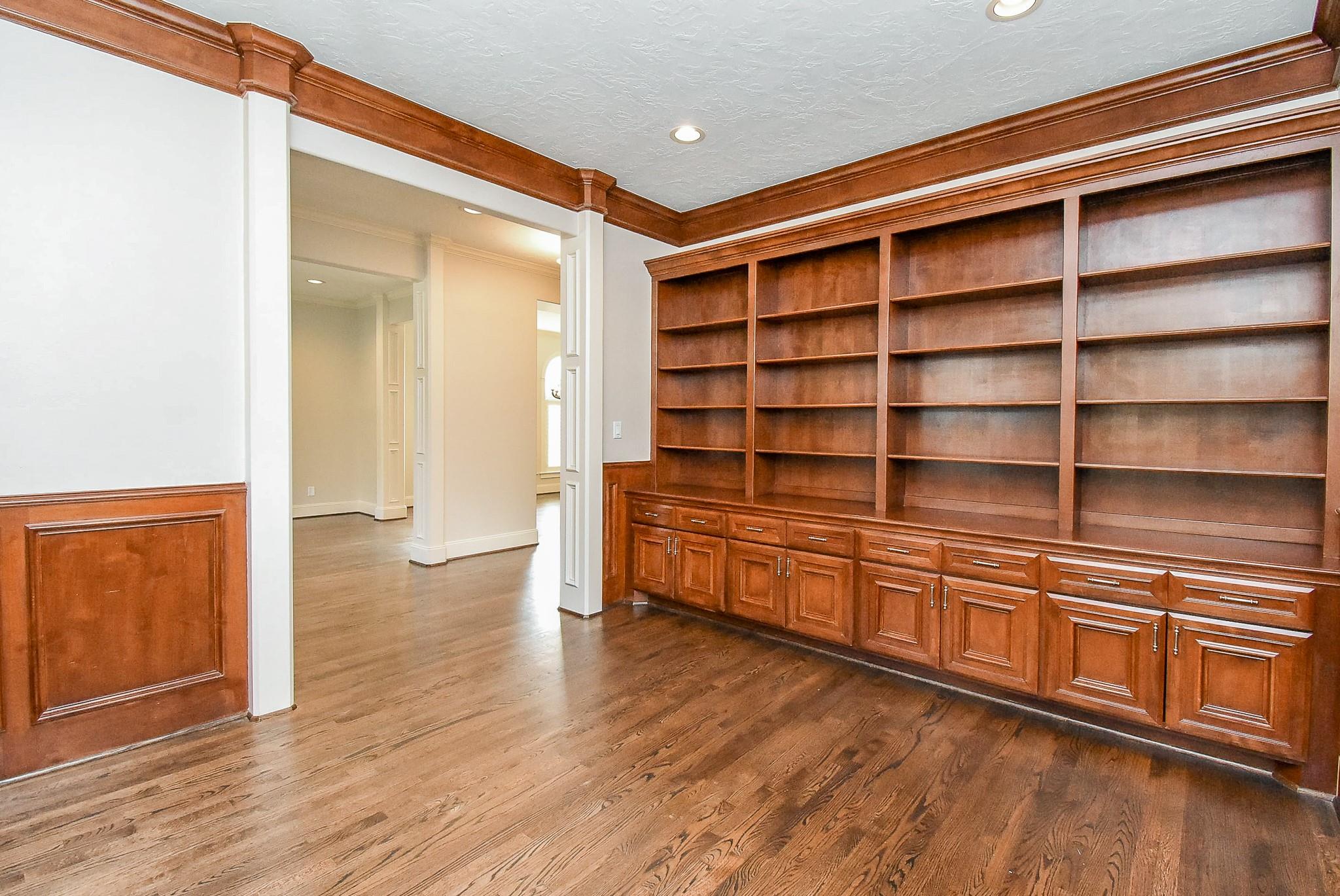 Houston, Texas, 77098, United States, 4 Bedrooms Bedrooms, ,4 BathroomsBathrooms,Residential,Pending,2007219