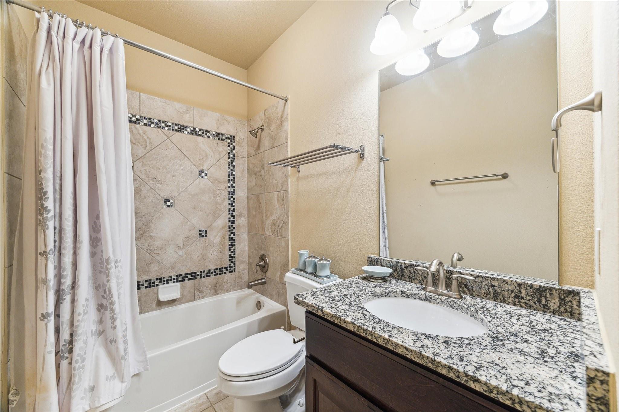 Sugar Land, Texas, 77479, United States, 5 Bedrooms Bedrooms, ,5 BathroomsBathrooms,Residential,Active,1871593