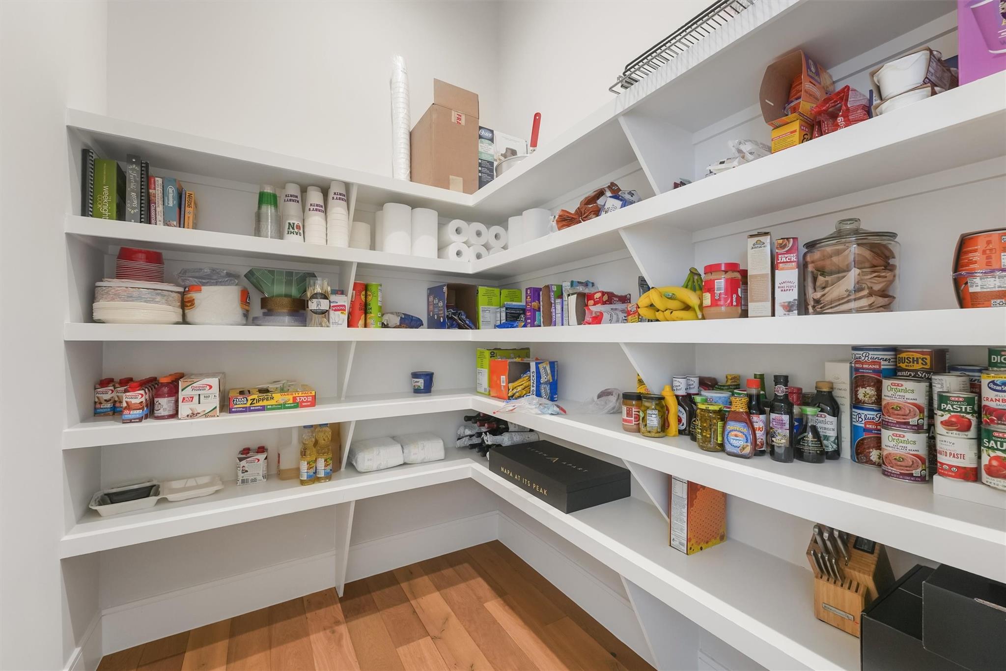 Montgomery, Texas, 77316, United States, 4 Bedrooms Bedrooms, ,6 BathroomsBathrooms,Residential,Active,1972157