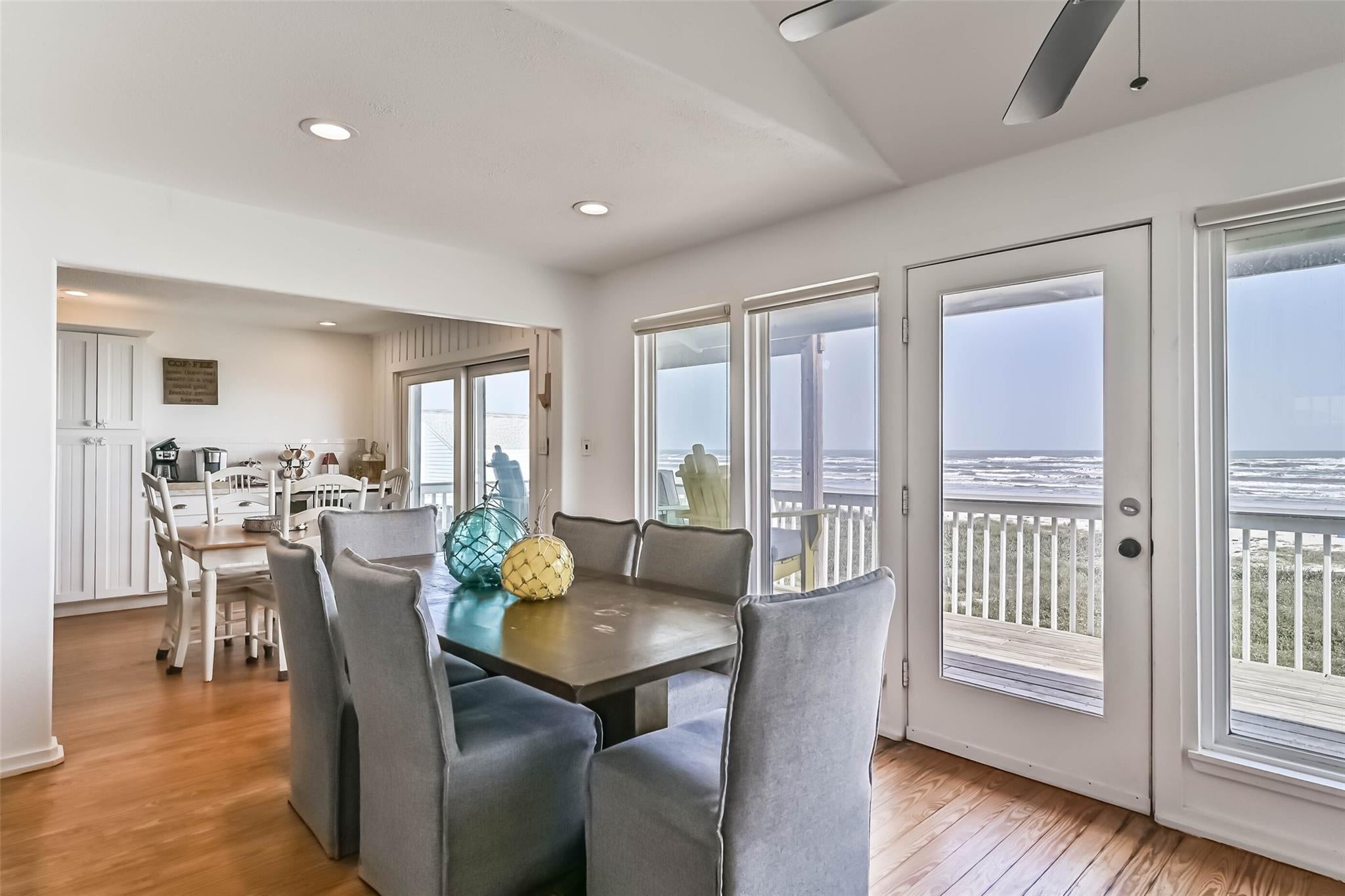 Galveston, Texas, 77554, United States, 4 Bedrooms Bedrooms, ,3 BathroomsBathrooms,Residential,Active,1909088