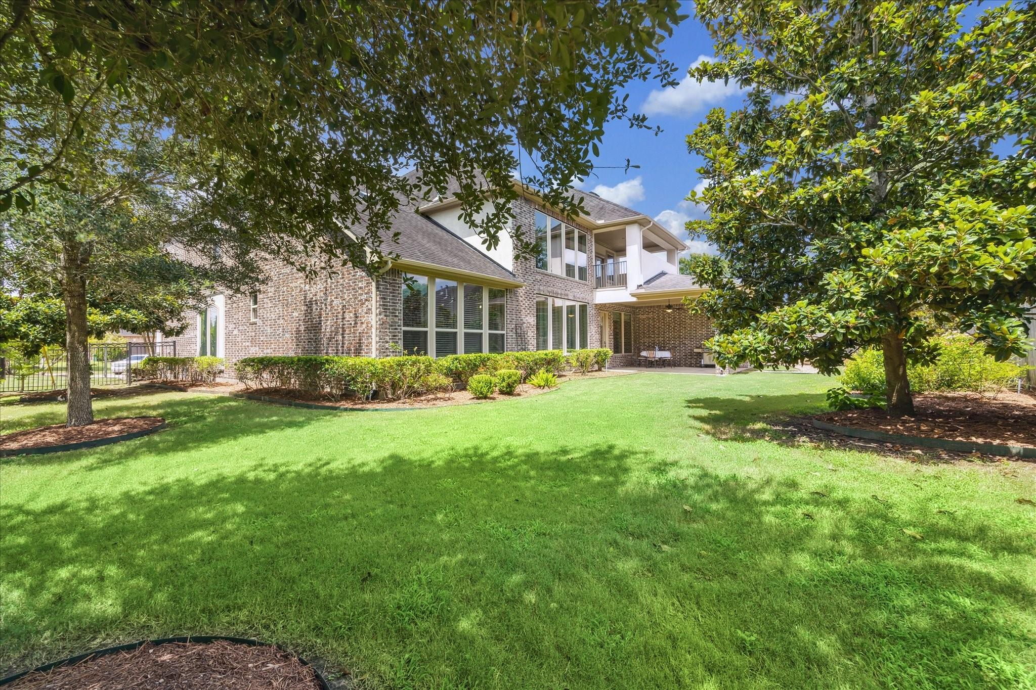 Sugar Land, Texas, 77479, United States, 5 Bedrooms Bedrooms, ,5 BathroomsBathrooms,Residential,Active,1894213