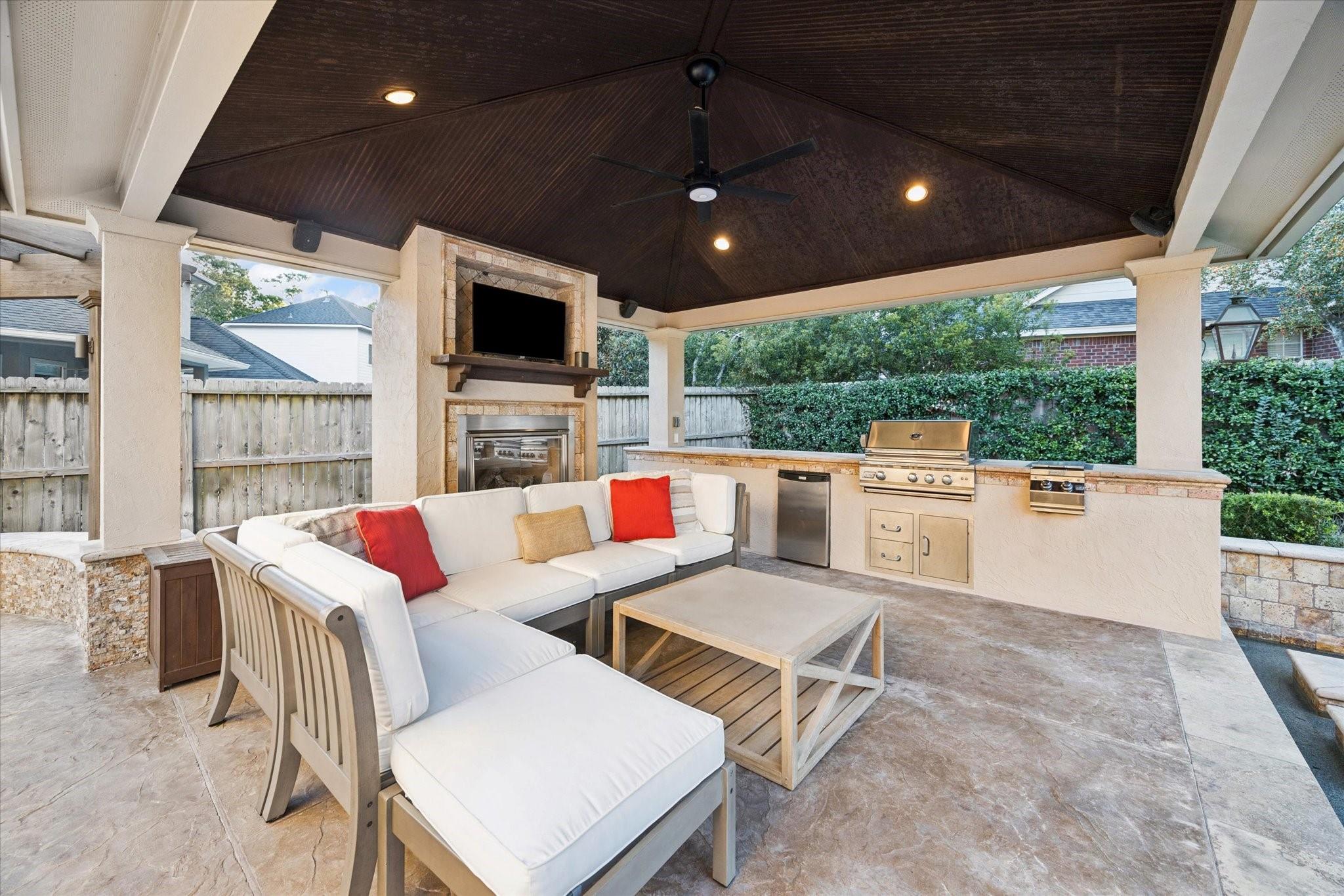 The Woodlands, Texas, 77382, United States, 4 Bedrooms Bedrooms, ,5 BathroomsBathrooms,Residential,Active,1989781