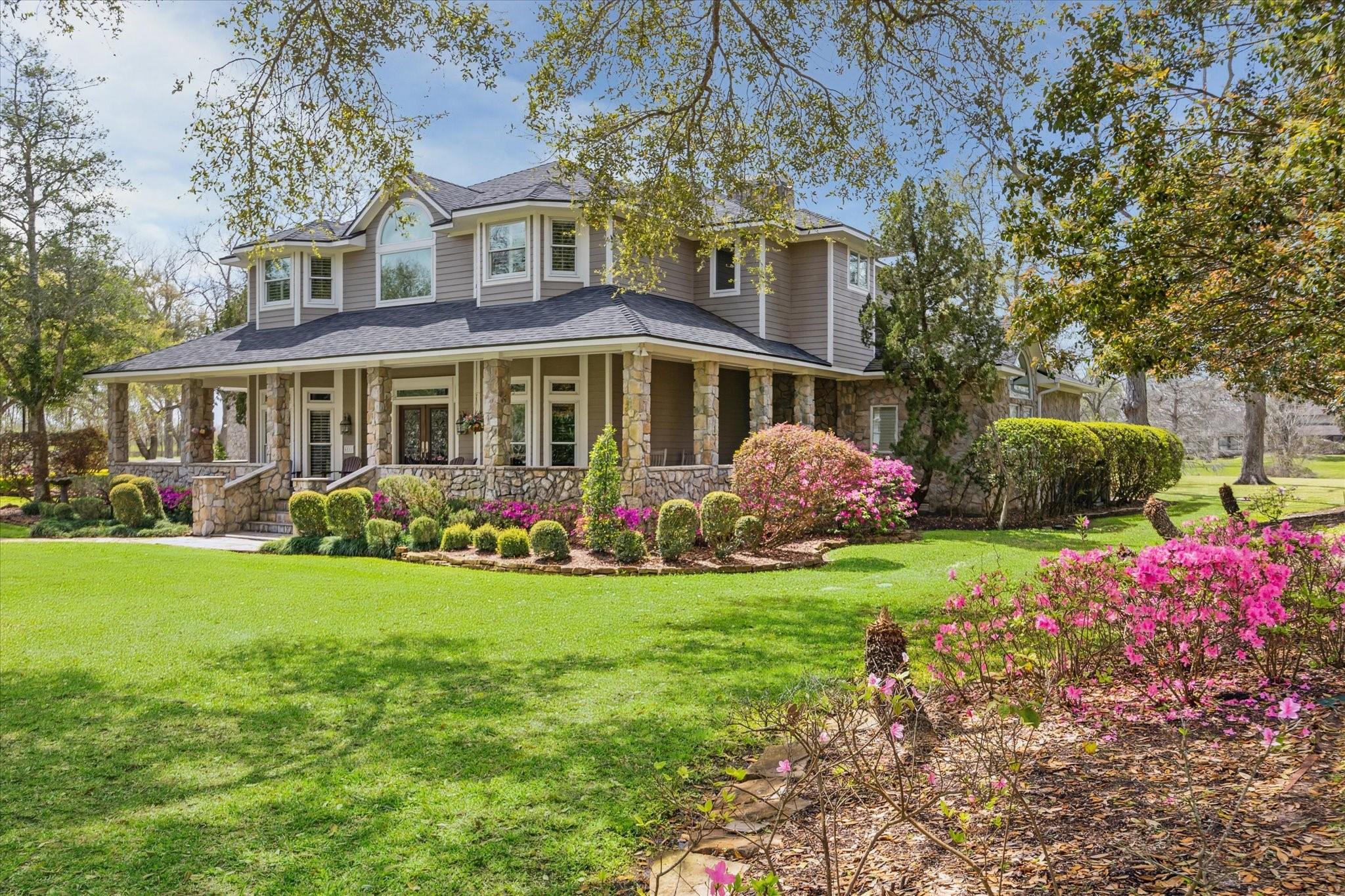 Sugar Land, Texas, 77479, United States, 4 Bedrooms Bedrooms, ,4 BathroomsBathrooms,Residential,Active,1914847