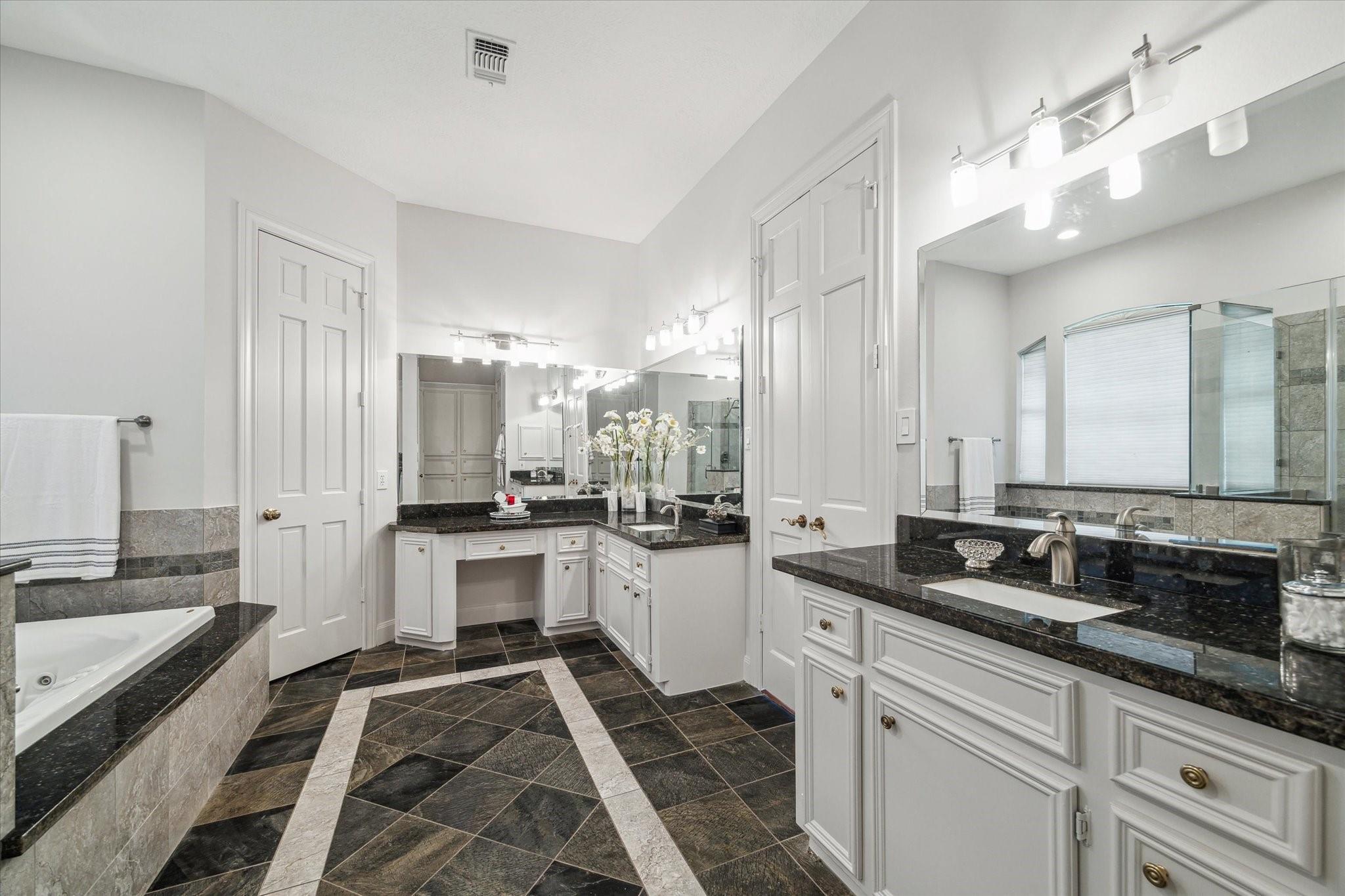 Sugar Land, Texas, 77479, United States, 5 Bedrooms Bedrooms, ,6 BathroomsBathrooms,Residential,Active,1914802