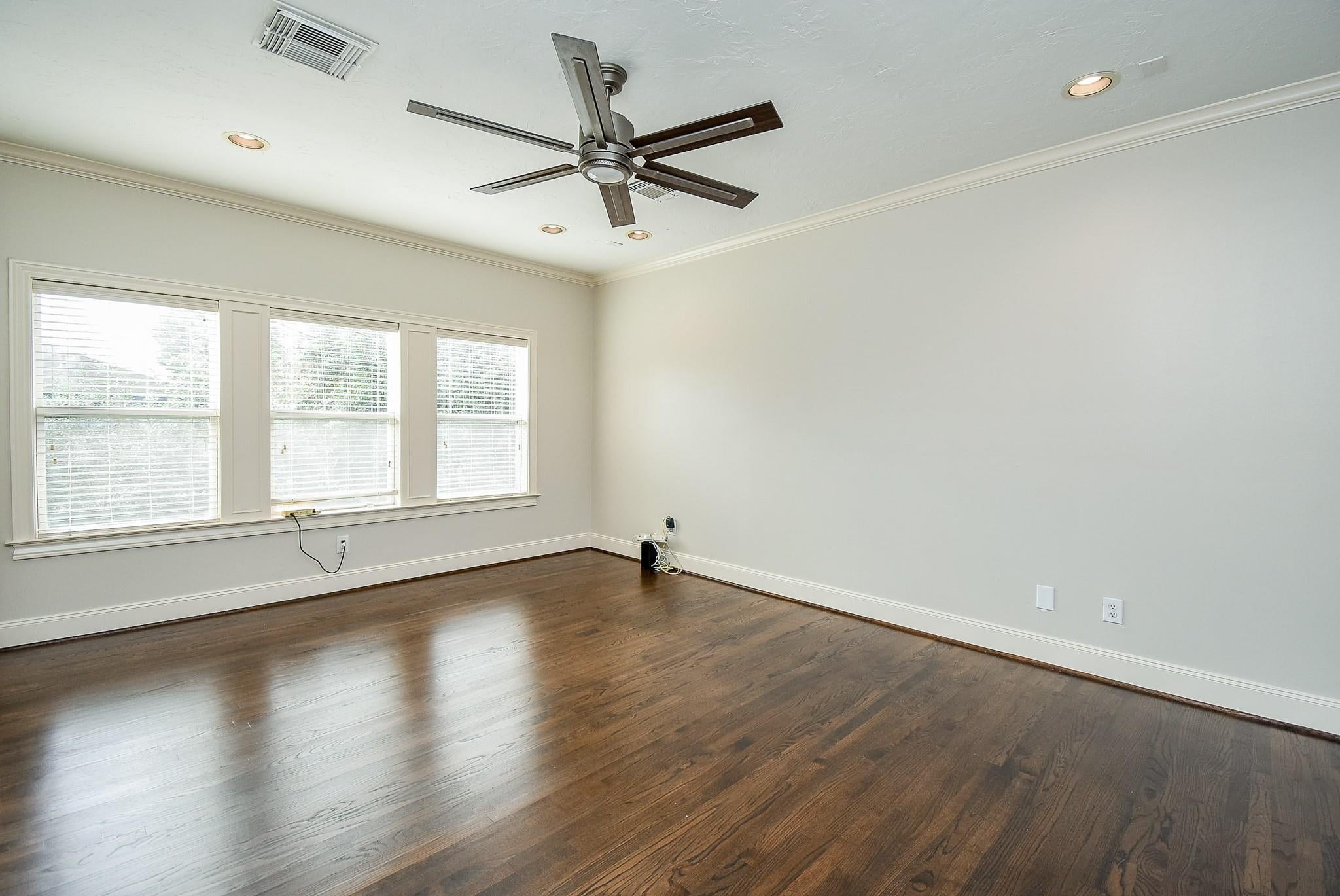 Houston, Texas, 77098, United States, 4 Bedrooms Bedrooms, ,4 BathroomsBathrooms,Residential,Pending,2007219