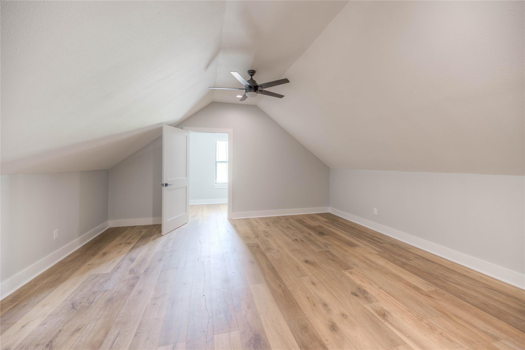 Livingston, Texas, 77351, United States, 5 Bedrooms Bedrooms, ,6 BathroomsBathrooms,Residential,Active,1905360