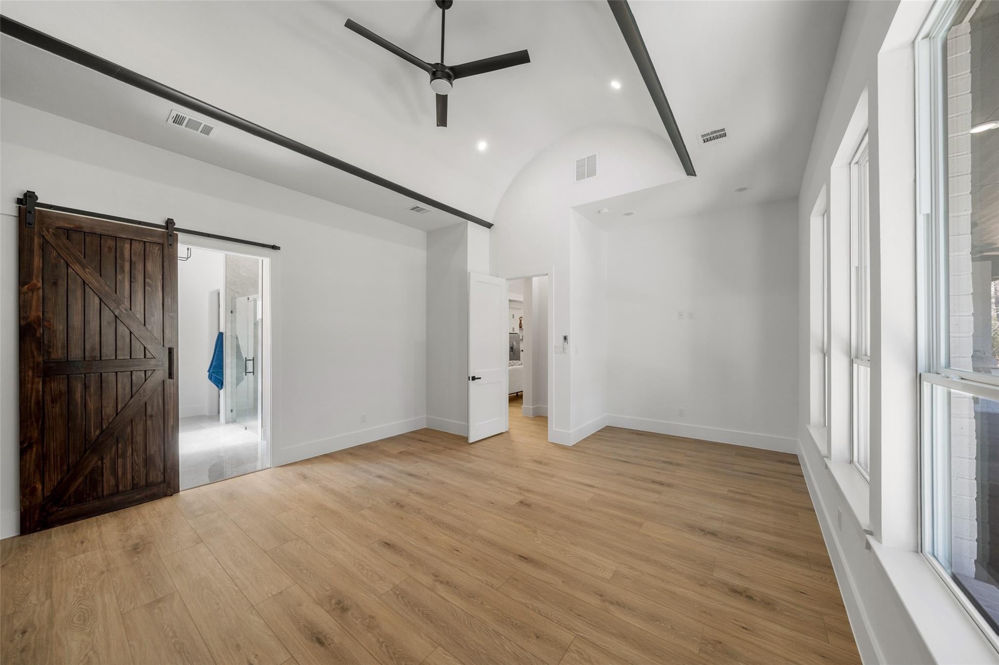 Montgomery, Texas, 77356, United States, 4 Bedrooms Bedrooms, ,4 BathroomsBathrooms,Residential,Active,2018186