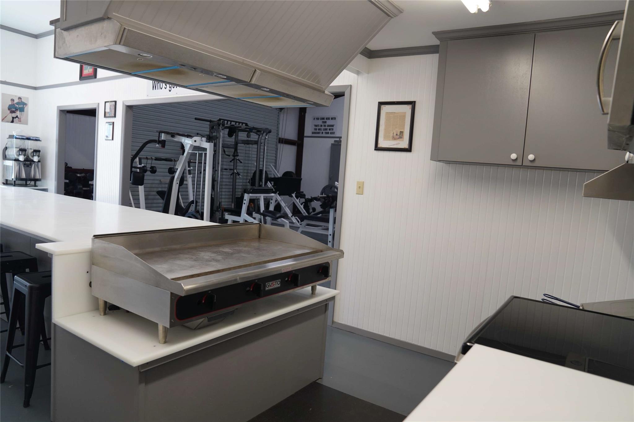 Sheridan, Texas, 77475, United States, 8 Bedrooms Bedrooms, ,5 BathroomsBathrooms,Residential,Active,1954329