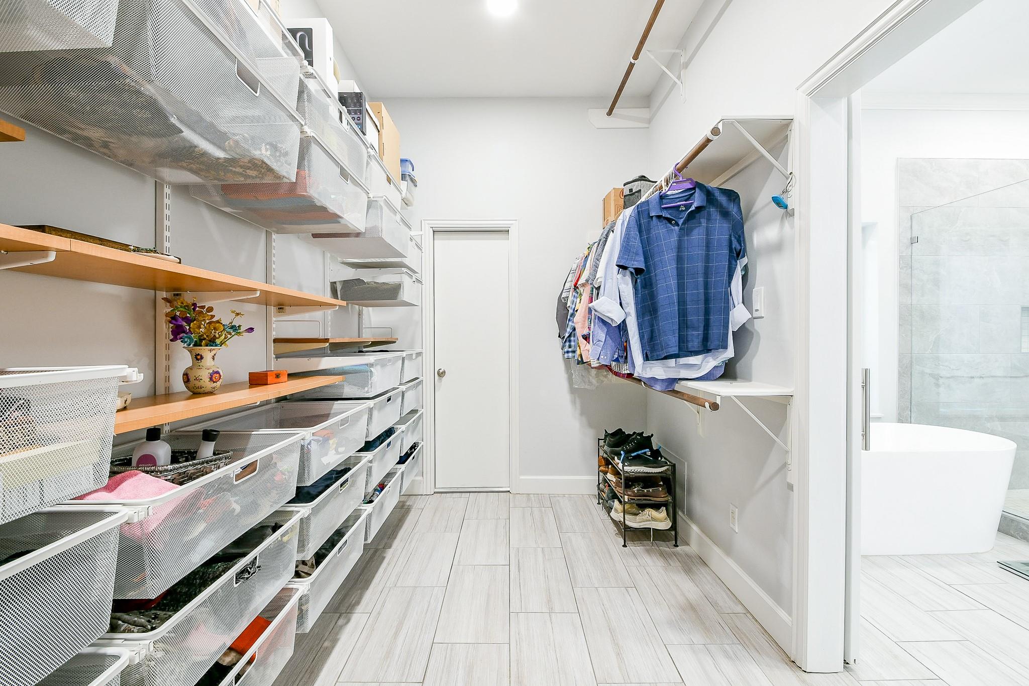 Houston, Texas, 77056, United States, ,3 BathroomsBathrooms,Residential,Active,1888505