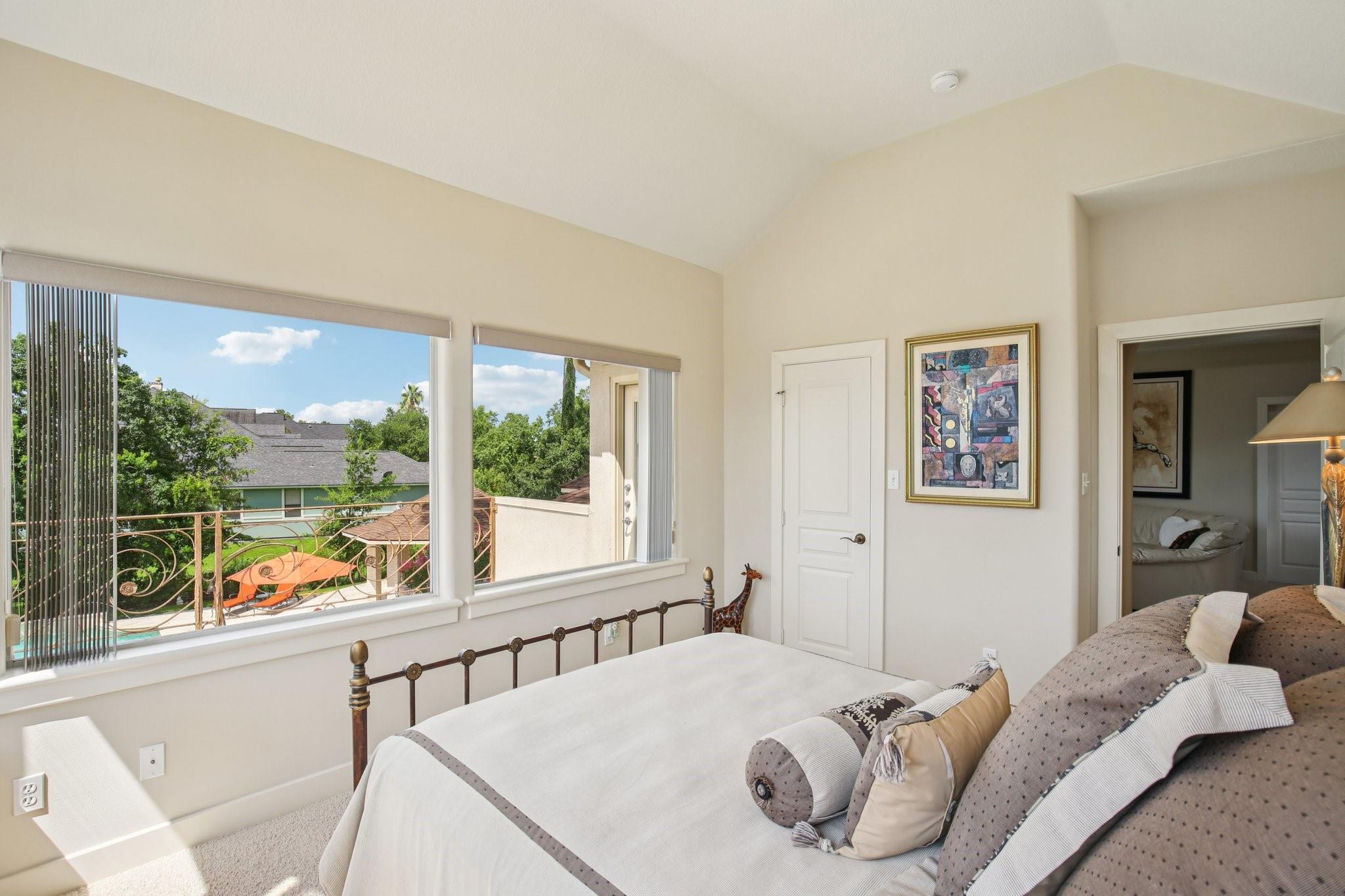 Montgomery, Texas, 77356, United States, 4 Bedrooms Bedrooms, ,5 BathroomsBathrooms,Residential,Active,1894542