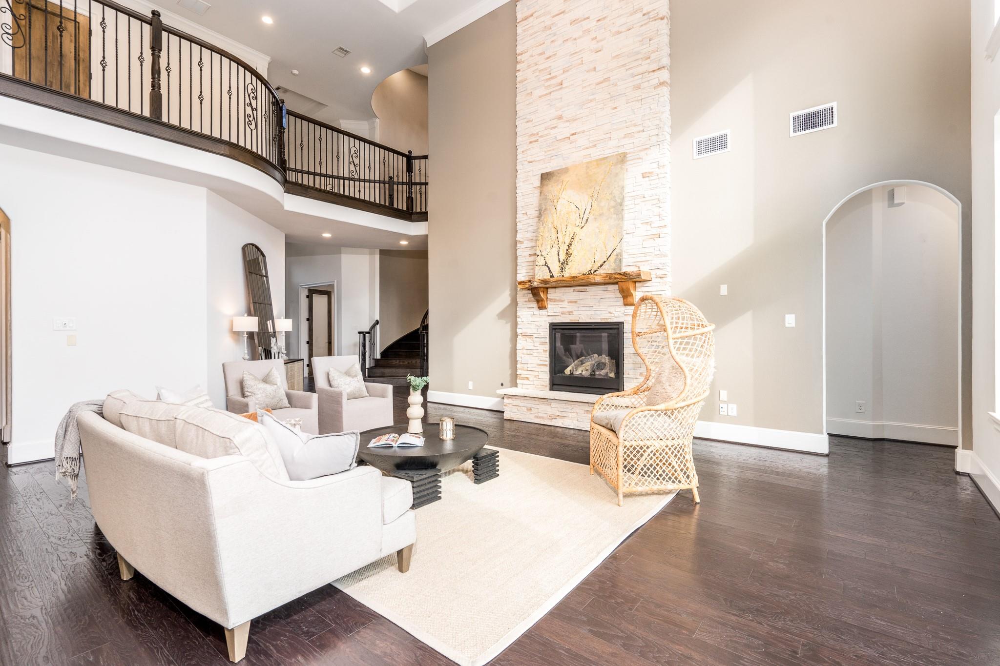 Montgomery, Texas, 77316, United States, 4 Bedrooms Bedrooms, ,7 BathroomsBathrooms,Residential,Active,1987262