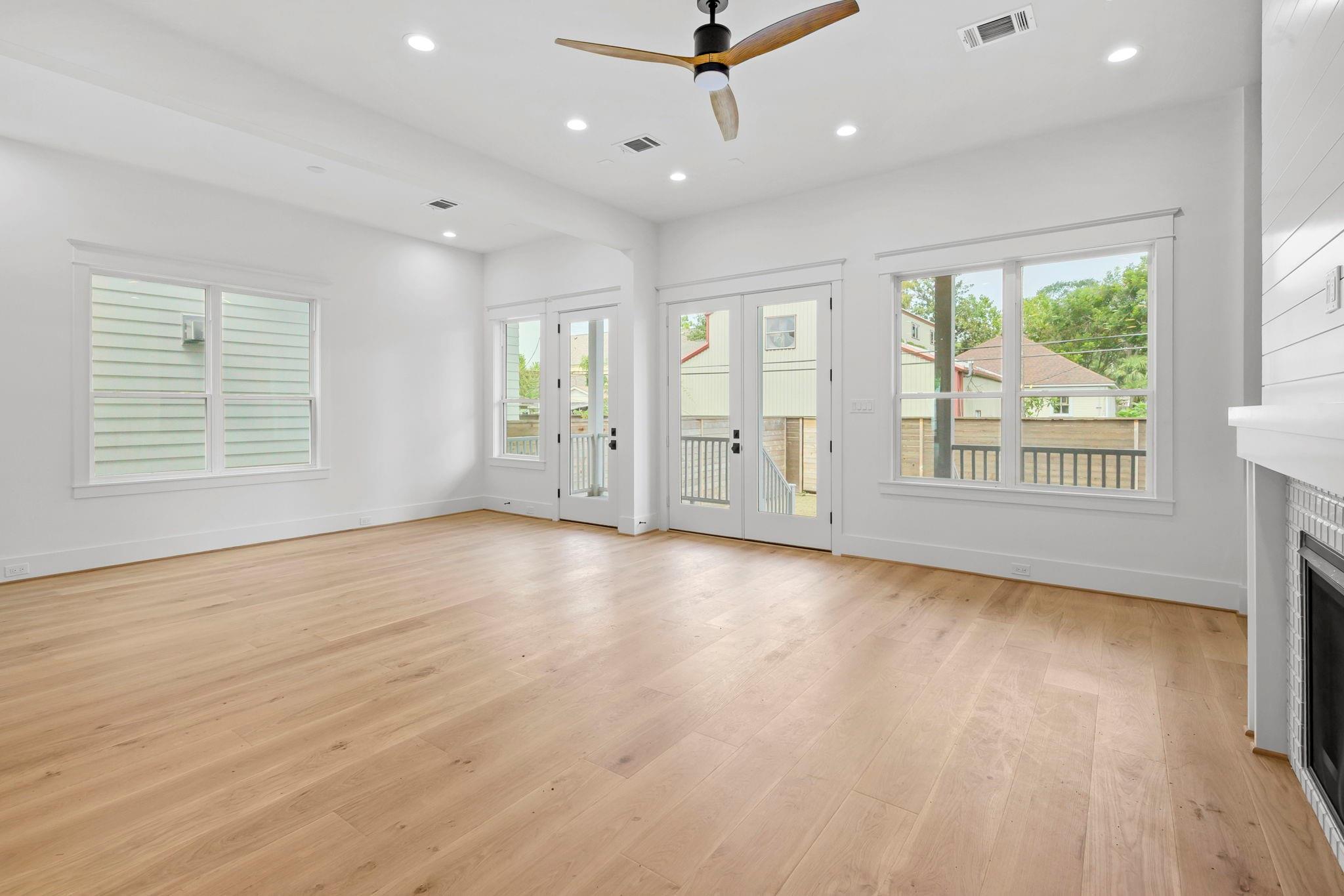 Houston, Texas, 77008, United States, 4 Bedrooms Bedrooms, ,4 BathroomsBathrooms,Residential,Active,2007981