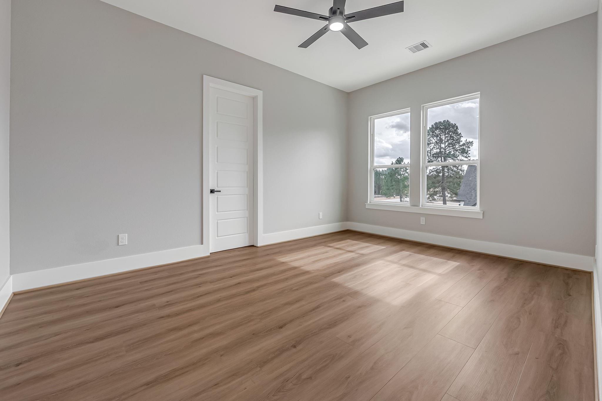 Montgomery, Texas, 77316, United States, 5 Bedrooms Bedrooms, ,6 BathroomsBathrooms,Residential,Active,2015434