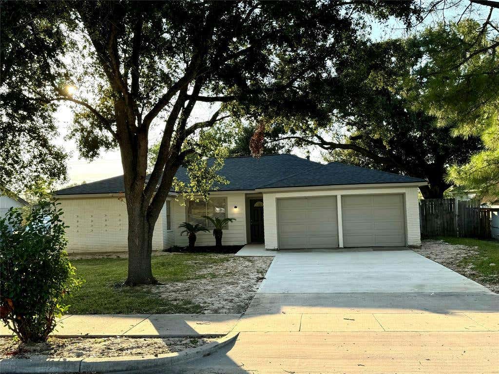 11802 SAGEDOWNE LN, HOUSTON, TX 77089, photo 1 of 22