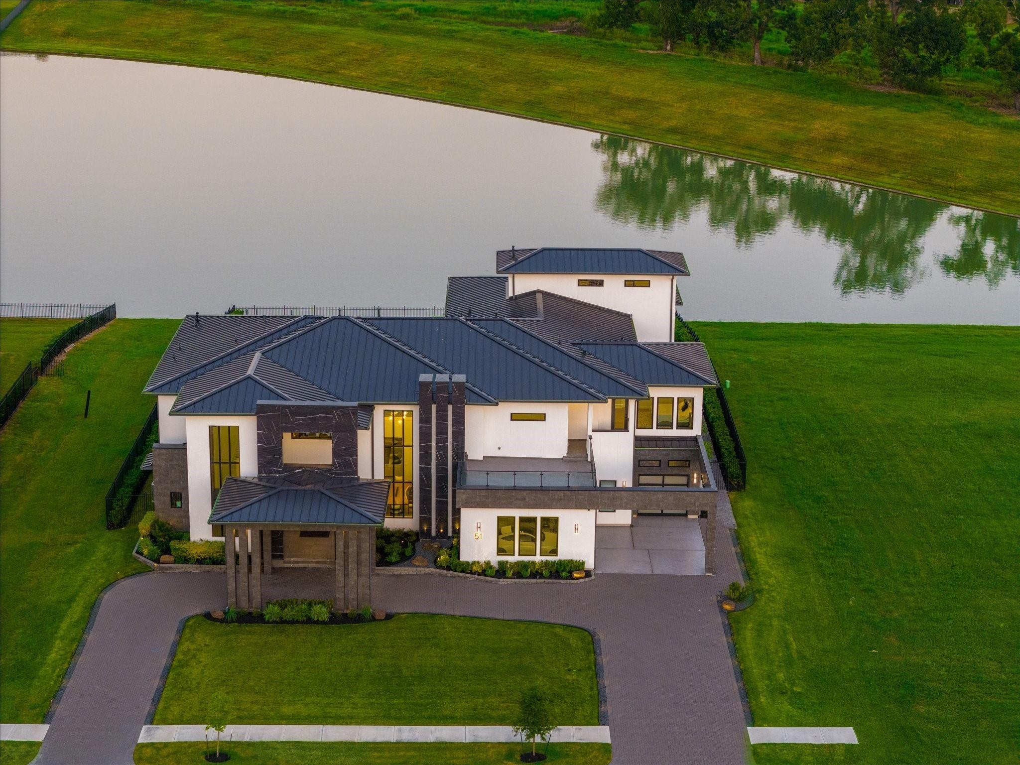 Richmond, Texas, 77469, United States, 5 Bedrooms Bedrooms, ,8 BathroomsBathrooms,Residential,Active,1990594