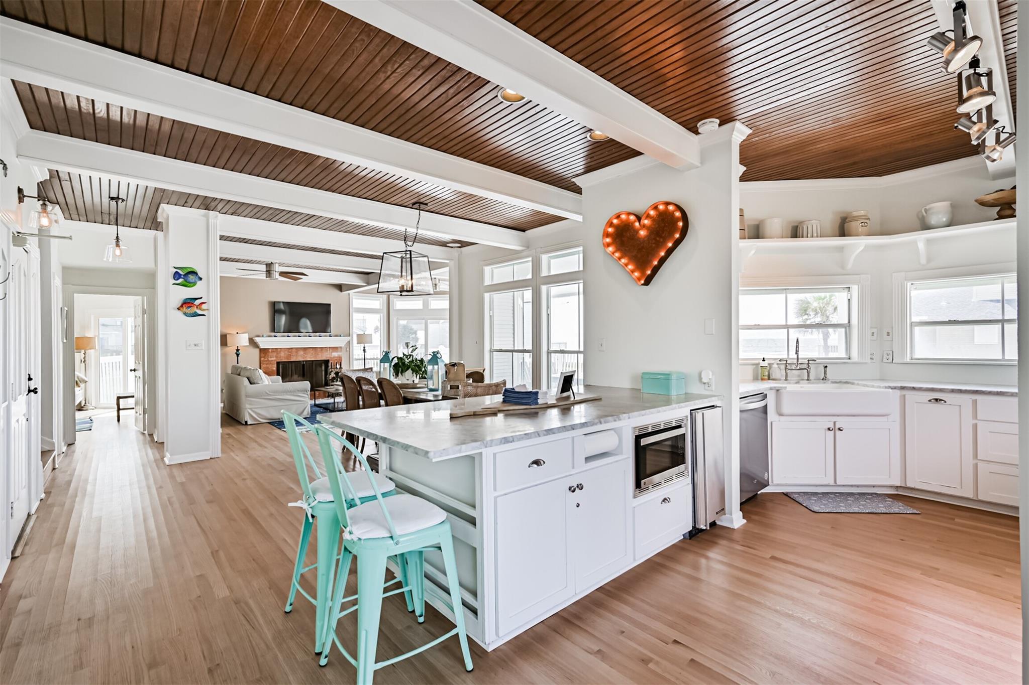 Galveston, Texas, 77554, United States, 4 Bedrooms Bedrooms, ,3 BathroomsBathrooms,Residential,Active,1888977