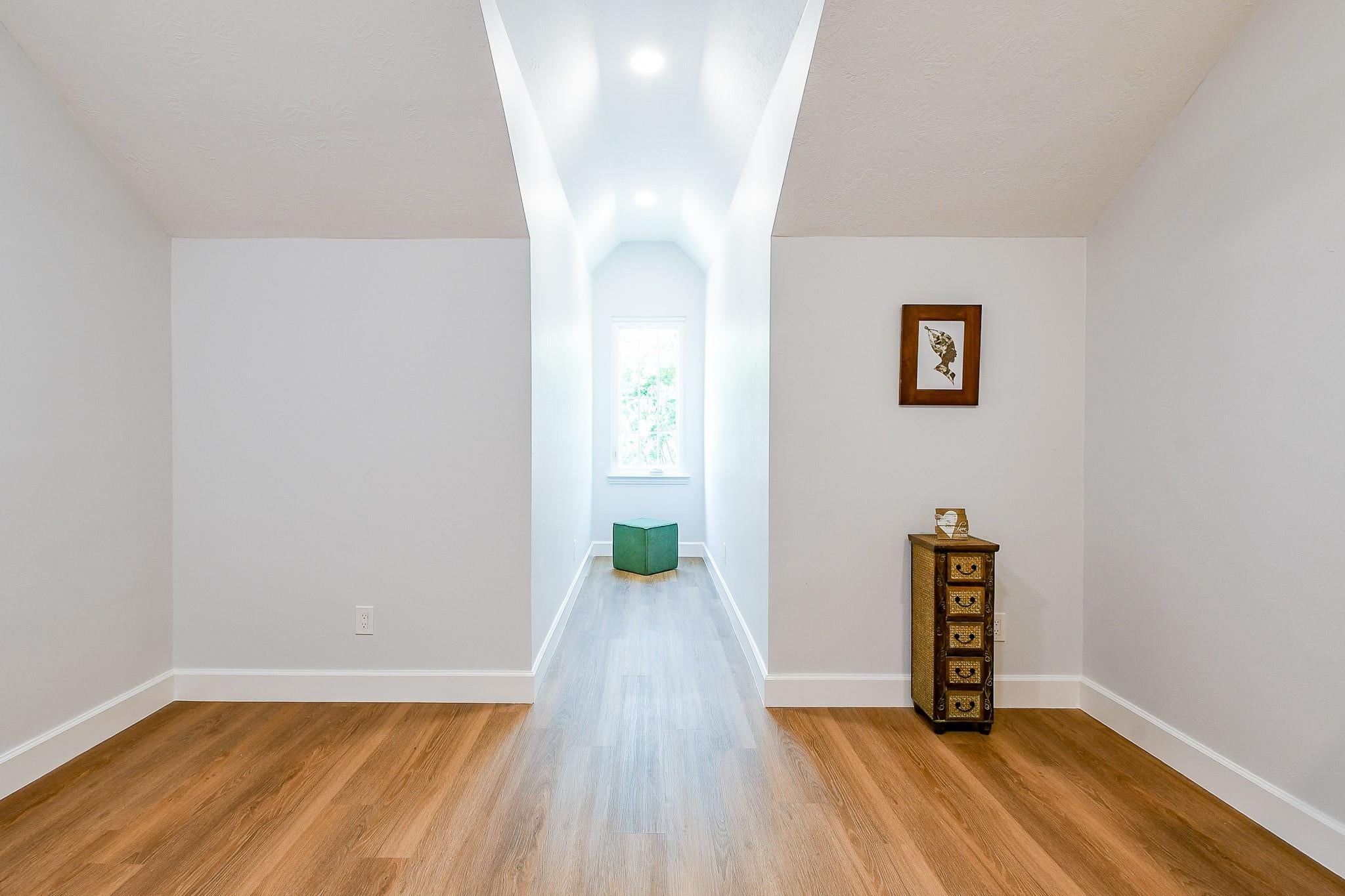 Houston, Texas, 77056, United States, ,3 BathroomsBathrooms,Residential,Active,1888505