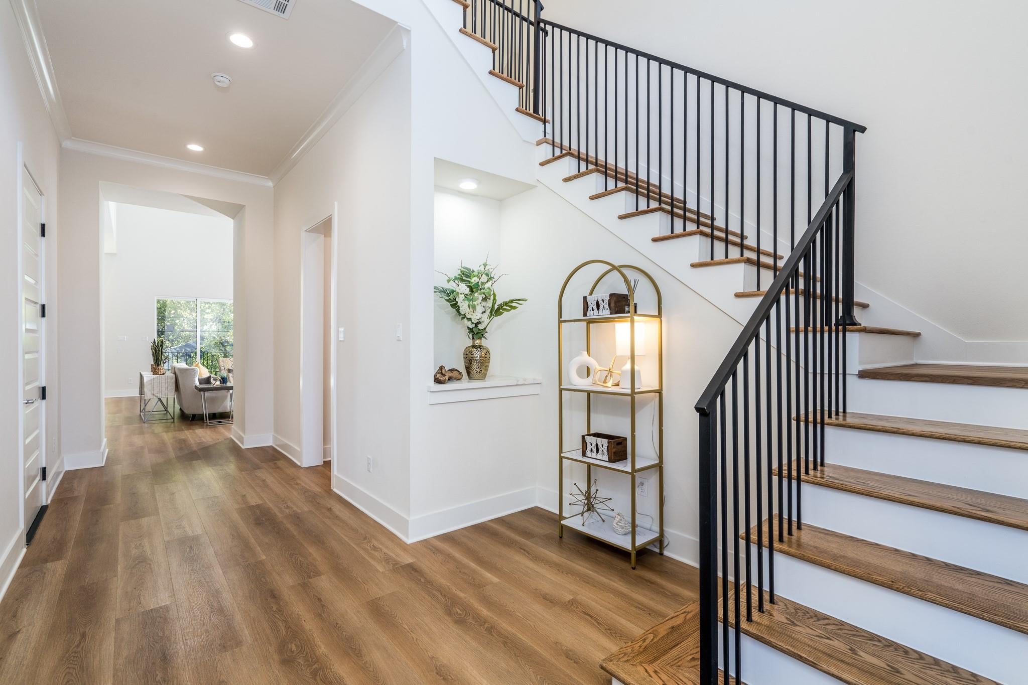 Houston, Texas, 77018, United States, 4 Bedrooms Bedrooms, ,5 BathroomsBathrooms,Residential,Active,1999925