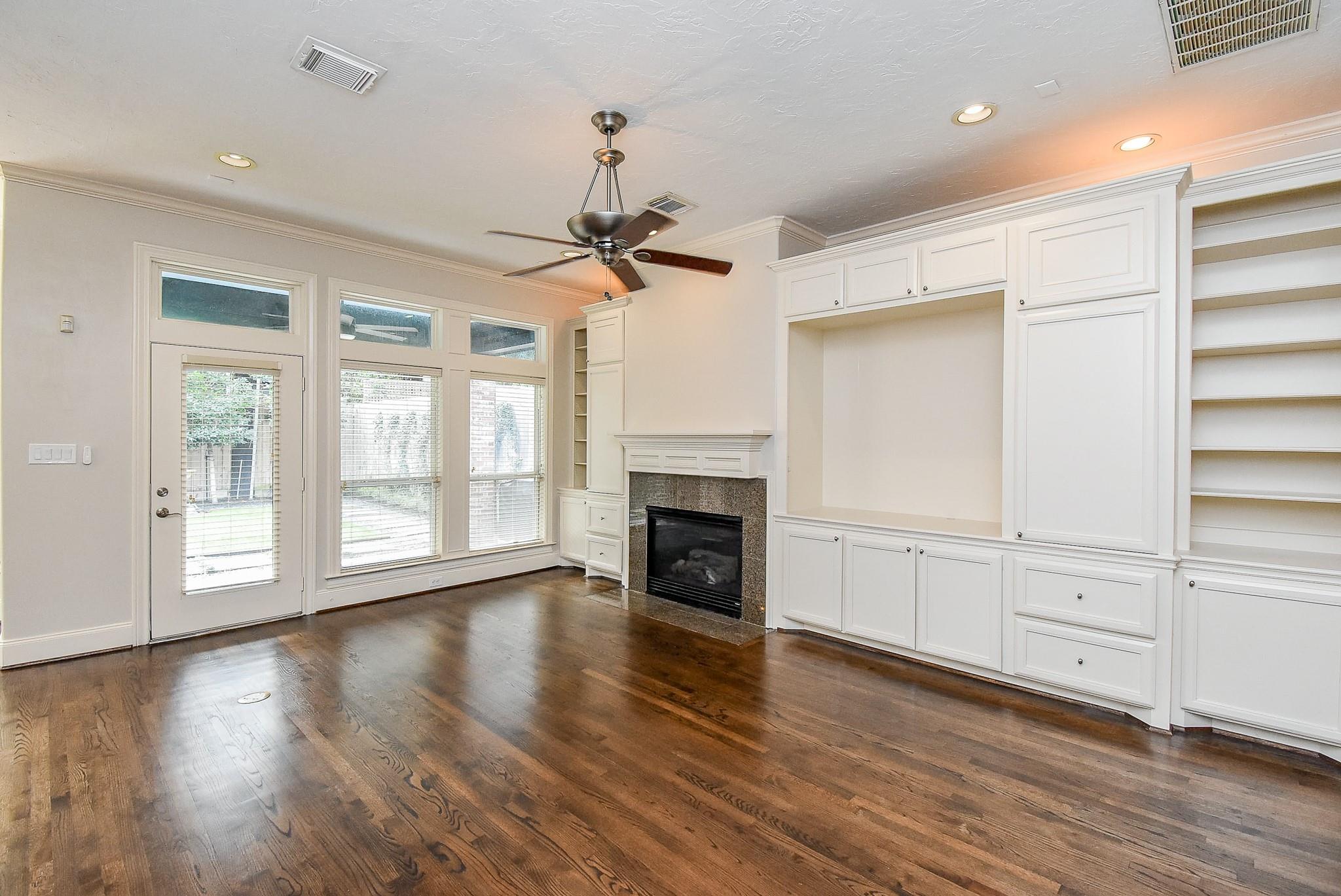 Houston, Texas, 77098, United States, 4 Bedrooms Bedrooms, ,4 BathroomsBathrooms,Residential,Pending,2007219