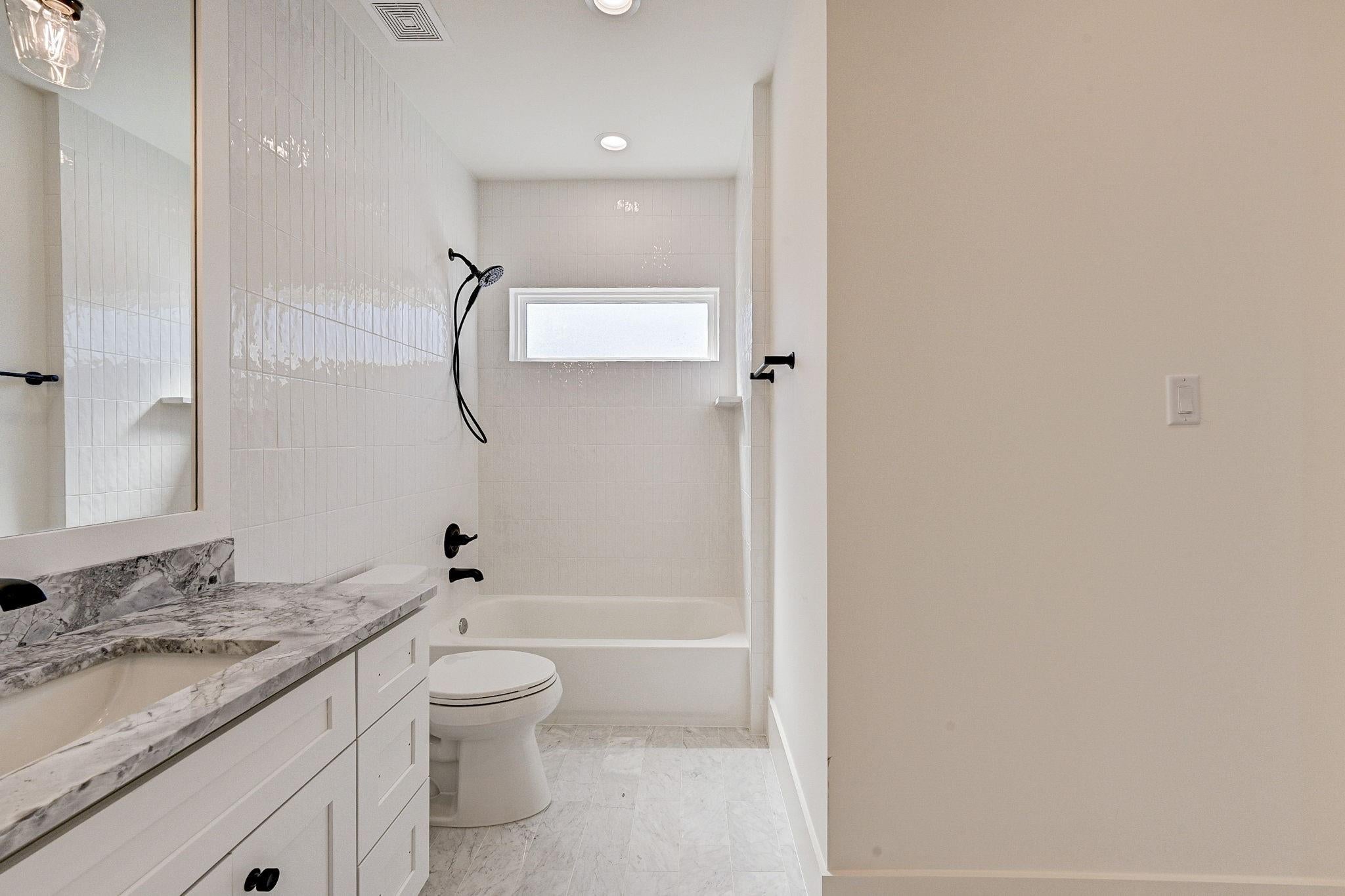 Houston, Texas, 77008, United States, 4 Bedrooms Bedrooms, ,5 BathroomsBathrooms,Residential,Active,1990668