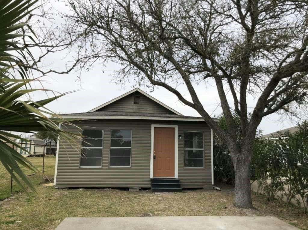 636 5TH ST, SAN LEON, TX 77539, photo 1 of 12