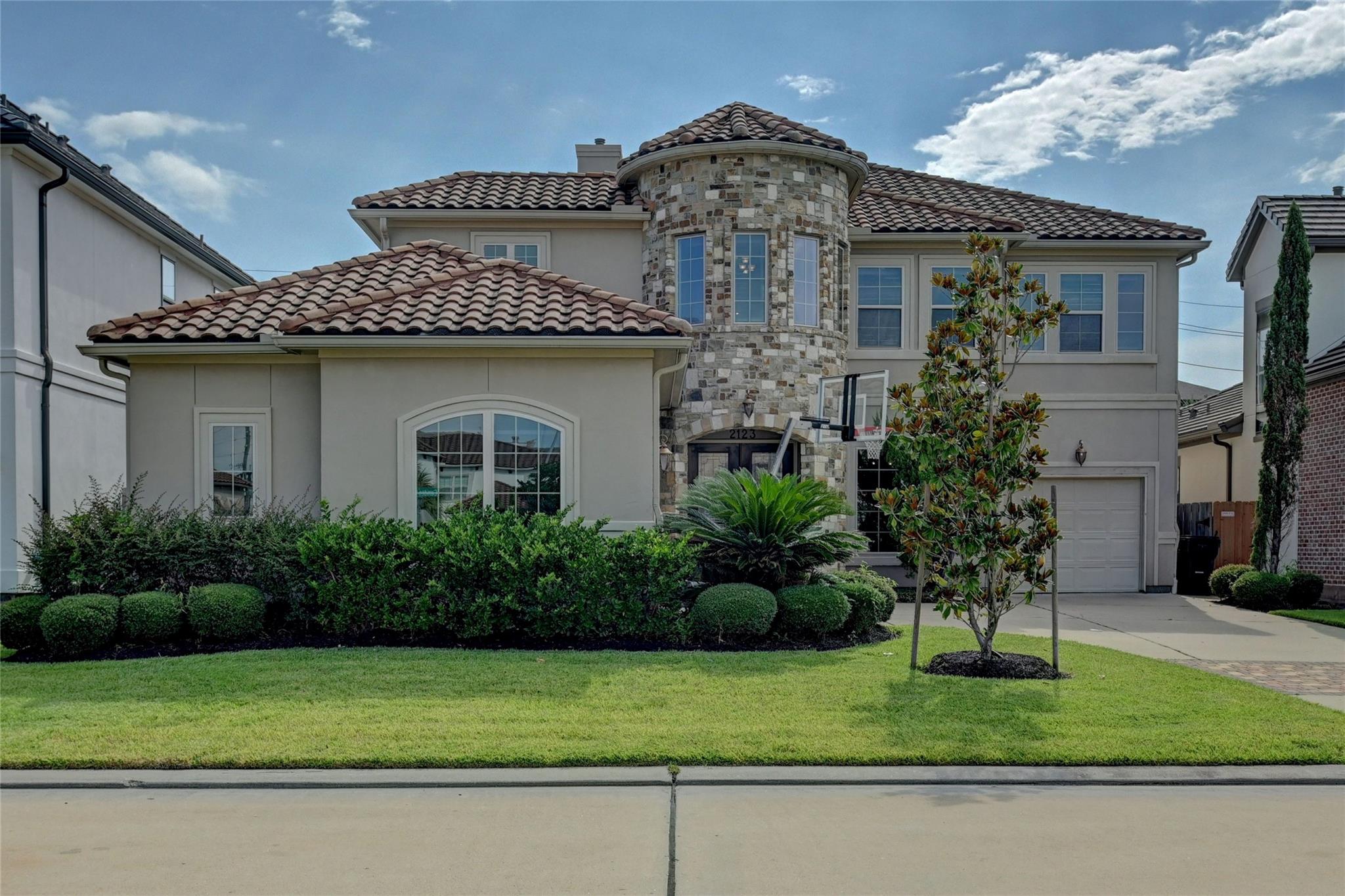 Houston, Texas, 77077, United States, 5 Bedrooms Bedrooms, ,5 BathroomsBathrooms,Residential,Active,1929700