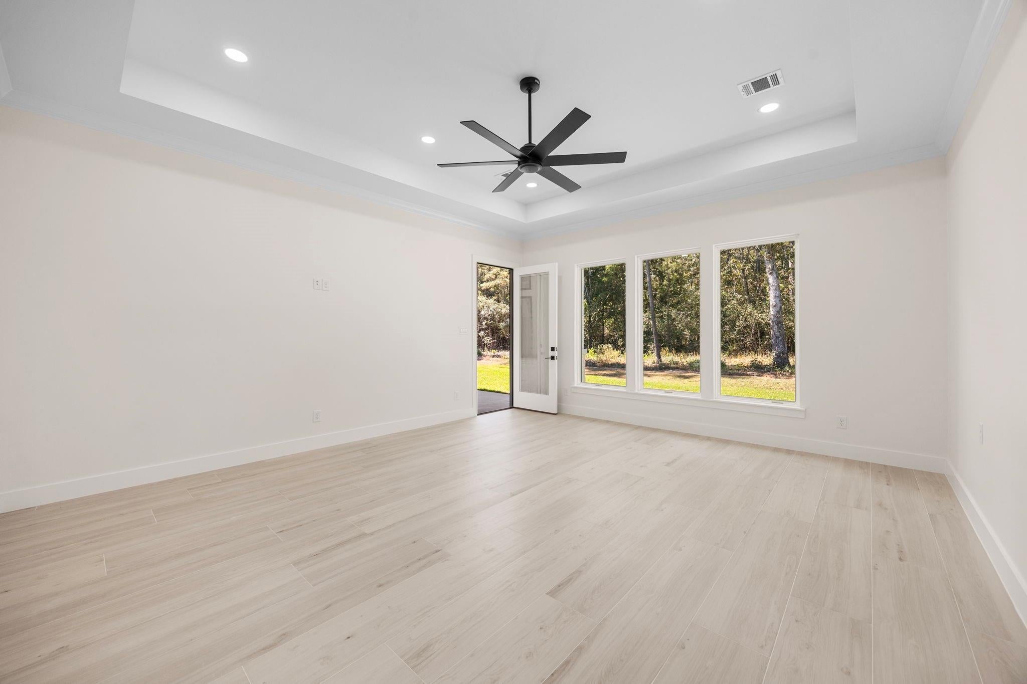 Montgomery, Texas, 77316, United States, 4 Bedrooms Bedrooms, ,4 BathroomsBathrooms,Residential,Active,1962179