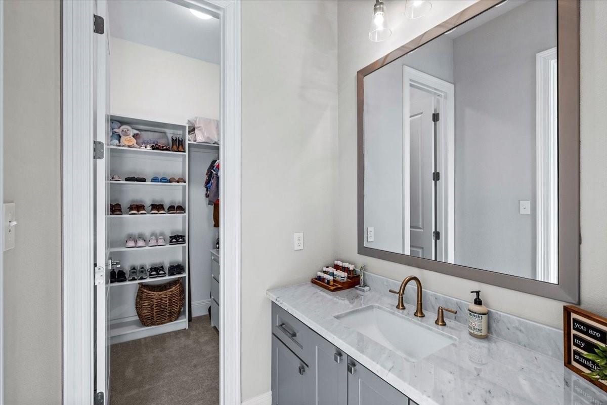 Kountze, Texas, 77625, United States, 4 Bedrooms Bedrooms, ,4 BathroomsBathrooms,Residential,Active,1990666