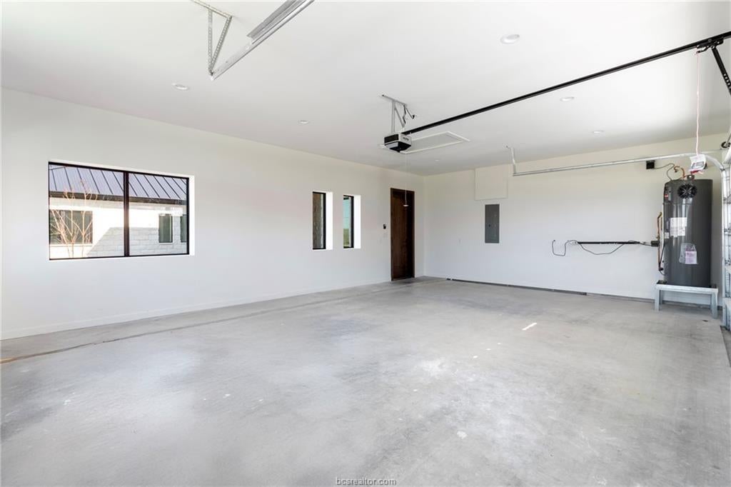 Bryan, Texas, 77845, United States, 4 Bedrooms Bedrooms, ,5 BathroomsBathrooms,Residential,Active,2012484