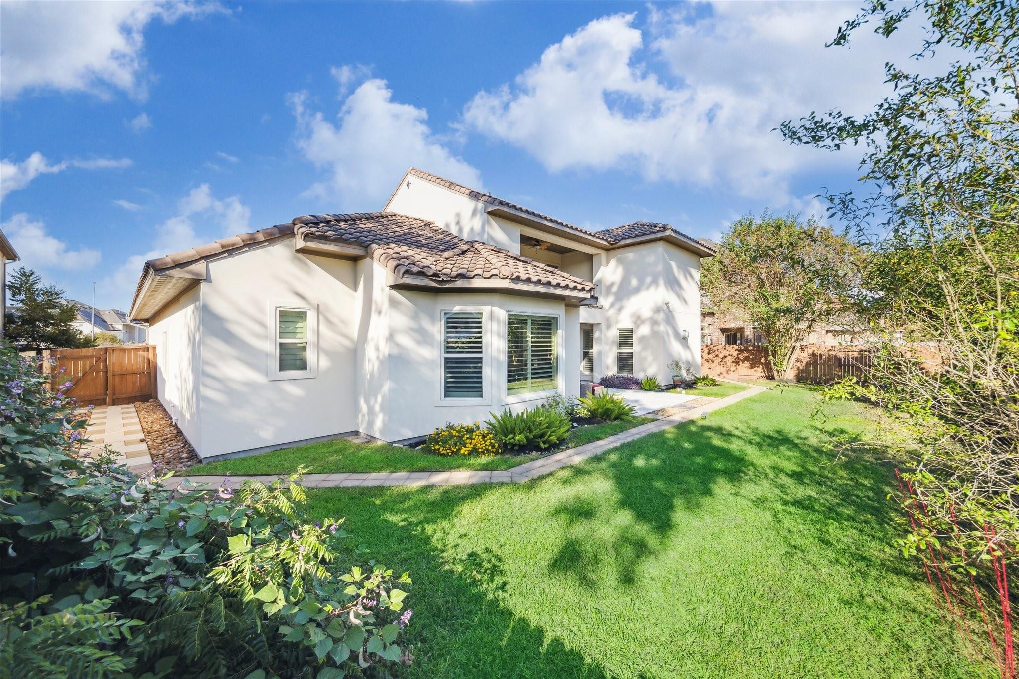 Sugar Land, Texas, 77479, United States, 5 Bedrooms Bedrooms, ,7 BathroomsBathrooms,Residential,Active,1971786