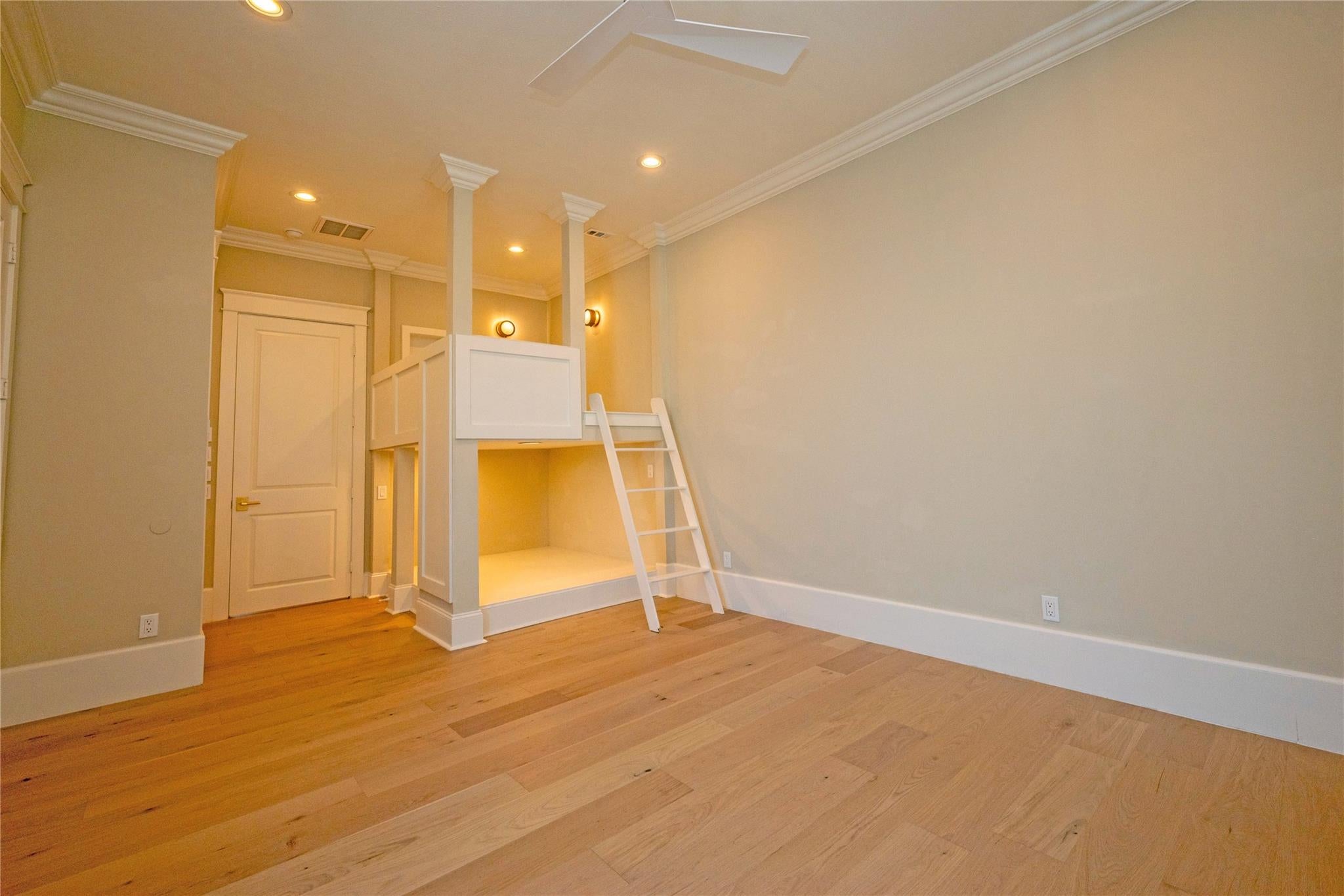 Galveston, Texas, 77554, United States, 6 Bedrooms Bedrooms, ,6 BathroomsBathrooms,Residential,Active,2014924