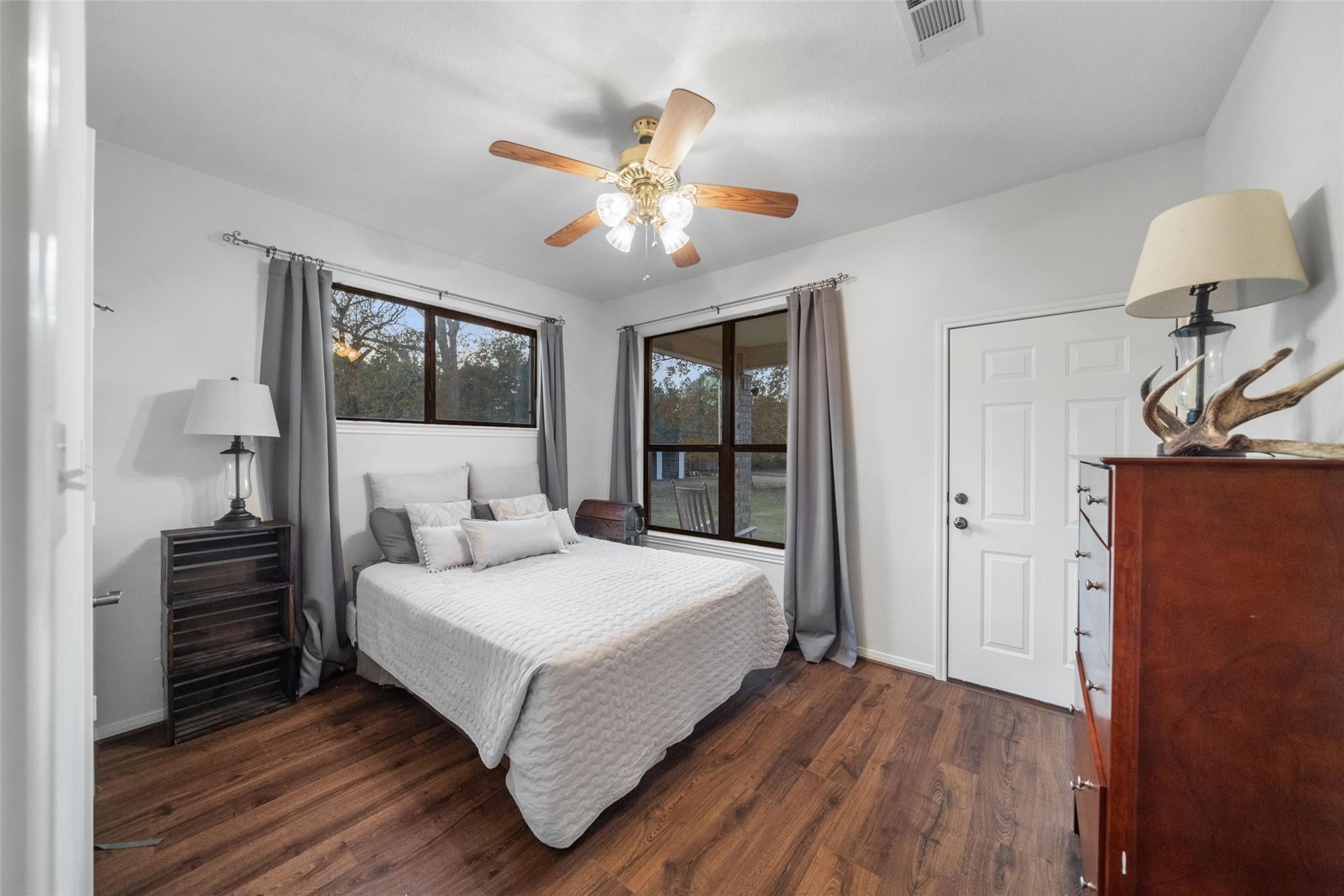 Trinity, Texas, 75862, United States, 3 Bedrooms Bedrooms, ,3 BathroomsBathrooms,Residential,Active,1998594