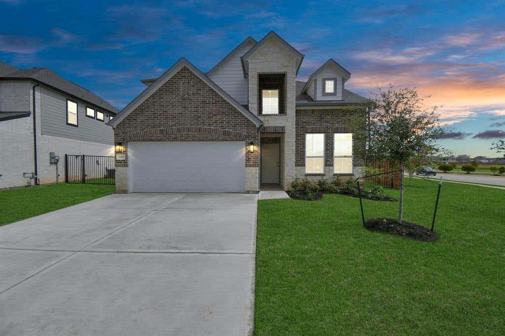 12902 KINNESKIE DR, HUMBLE, TX 77346, photo 1 of 46