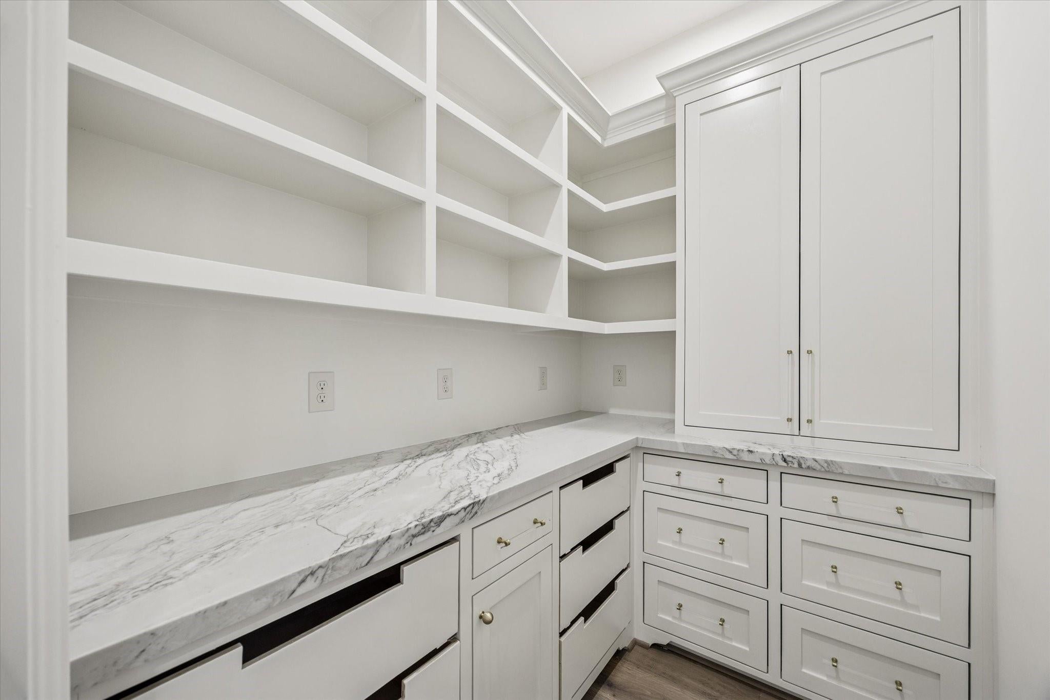 Houston, Texas, 77024, United States, 6 Bedrooms Bedrooms, ,5 BathroomsBathrooms,Residential,Active,1992229