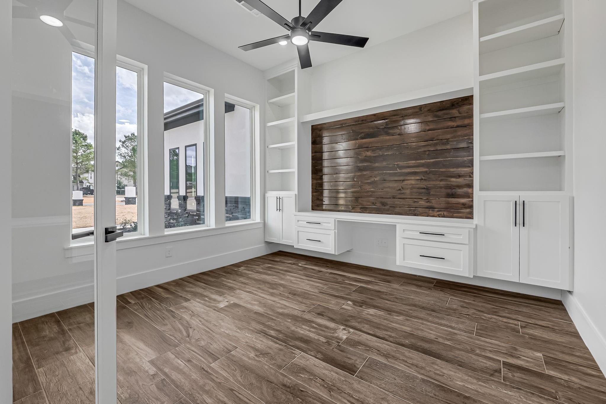 Montgomery, Texas, 77316, United States, 5 Bedrooms Bedrooms, ,6 BathroomsBathrooms,Residential,Active,2015434